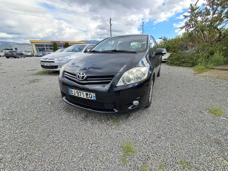 Toyota Auris 1.4 6-ск, снимка 1 - Автомобили и джипове - 46258456