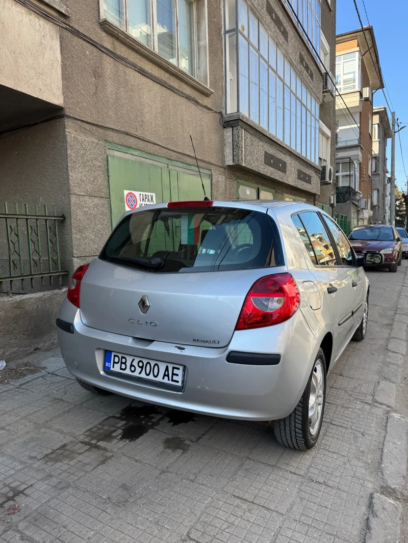 Renault Clio, снимка 4 - Автомобили и джипове - 49056196