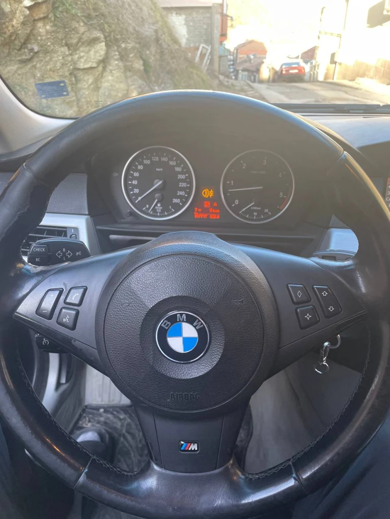 BMW 525 3.0 525 xDrive, снимка 11 - Автомобили и джипове - 49212157