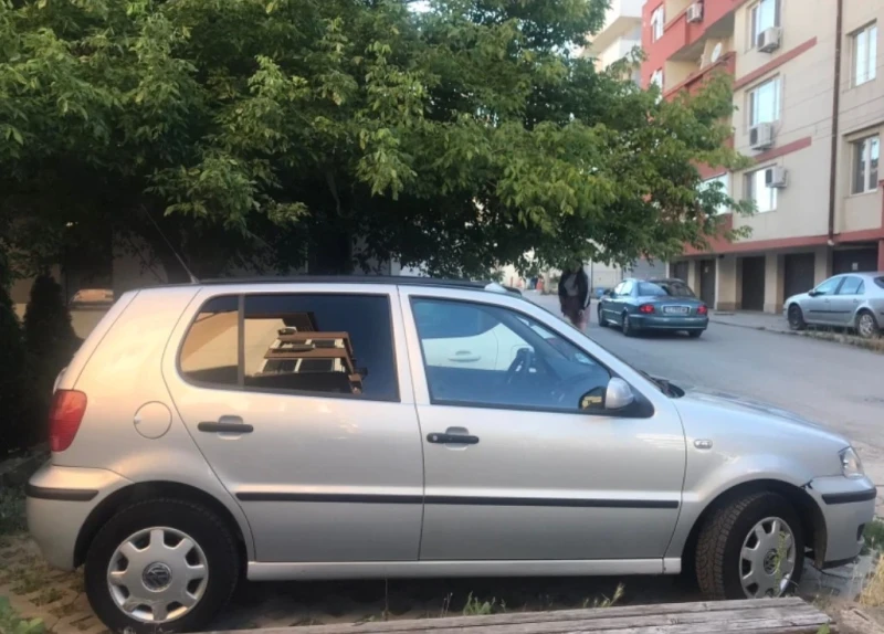 VW Polo, снимка 4 - Автомобили и джипове - 49380571