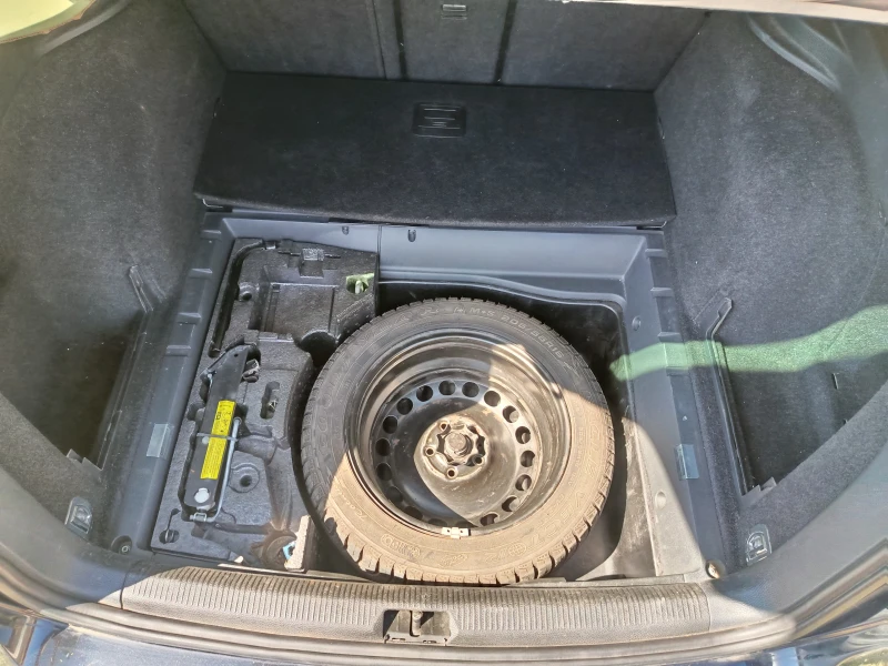 VW Passat B6 Variant, снимка 14 - Автомобили и джипове - 52508334