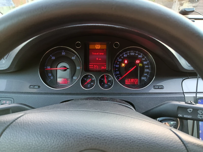 VW Passat B6 Variant, снимка 10 - Автомобили и джипове - 52508334