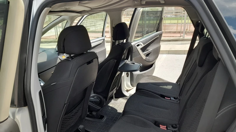 Citroen C4 Picasso, снимка 10 - Автомобили и джипове - 52250482