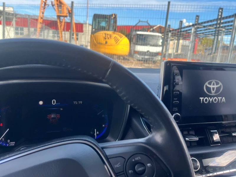 Toyota Corolla Executive plus, снимка 7 - Автомобили и джипове - 52373291