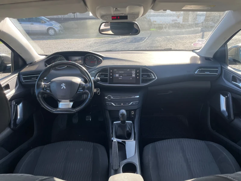Peugeot 308 1.2, снимка 11 - Автомобили и джипове - 52435326
