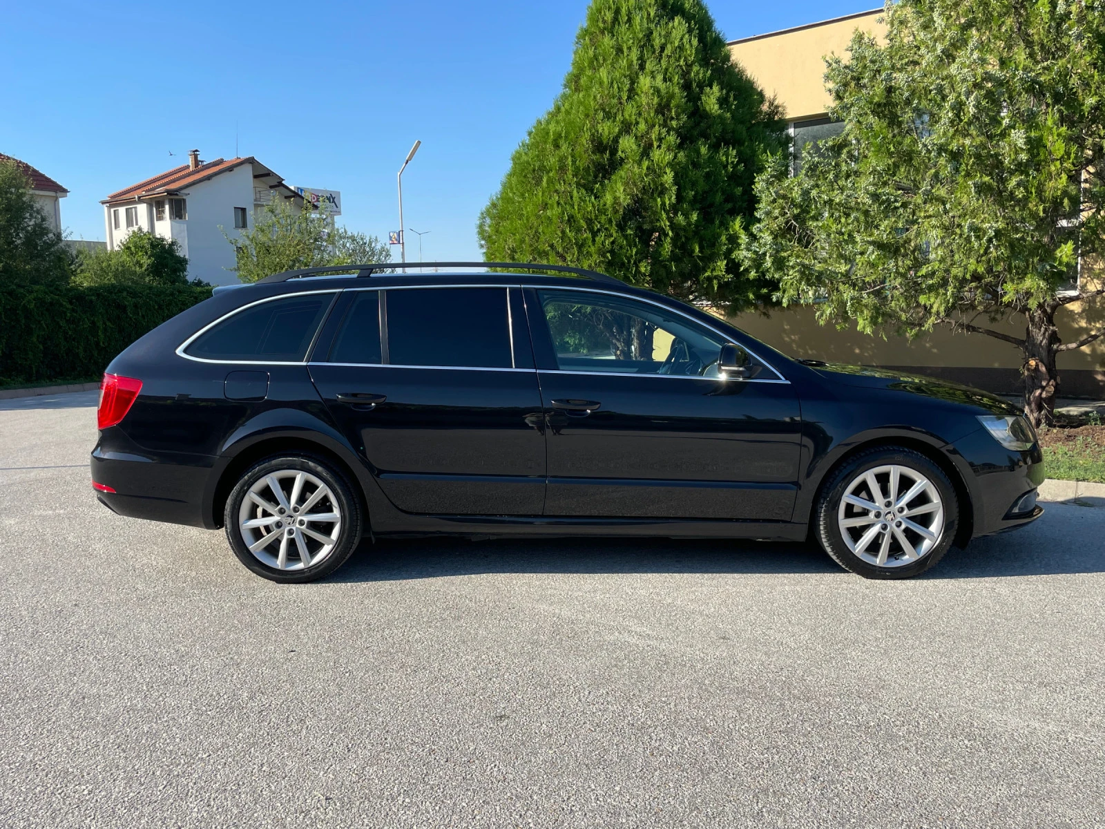 Skoda Superb 1.6TDI 105к.с. NAVI PANORAMA ГЕРМАНИЯ - изображение 7