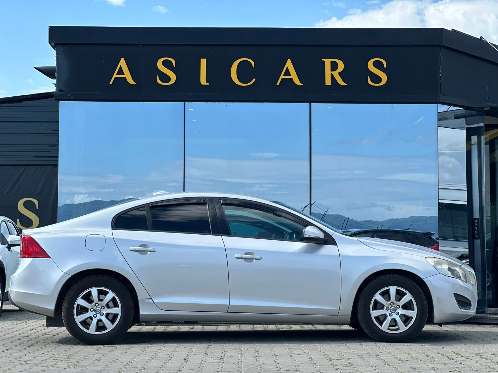 Volvo S60 / 2.0D / 163 HP / CAMERA / EURO 5 / TOP / - изображение 6