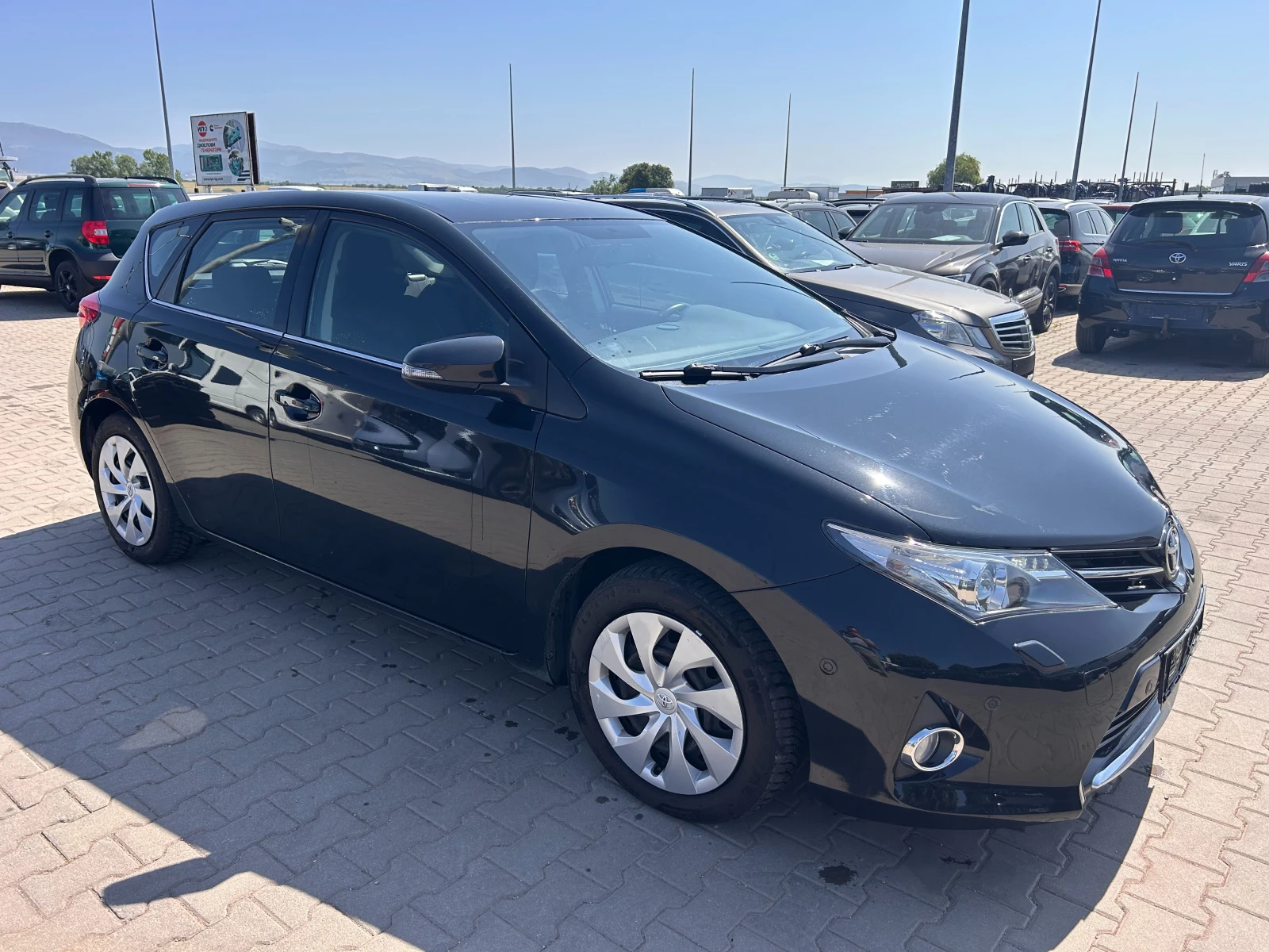 Toyota Auris 2.0D-4D NAVI/KAMERA EURO 5 - изображение 4