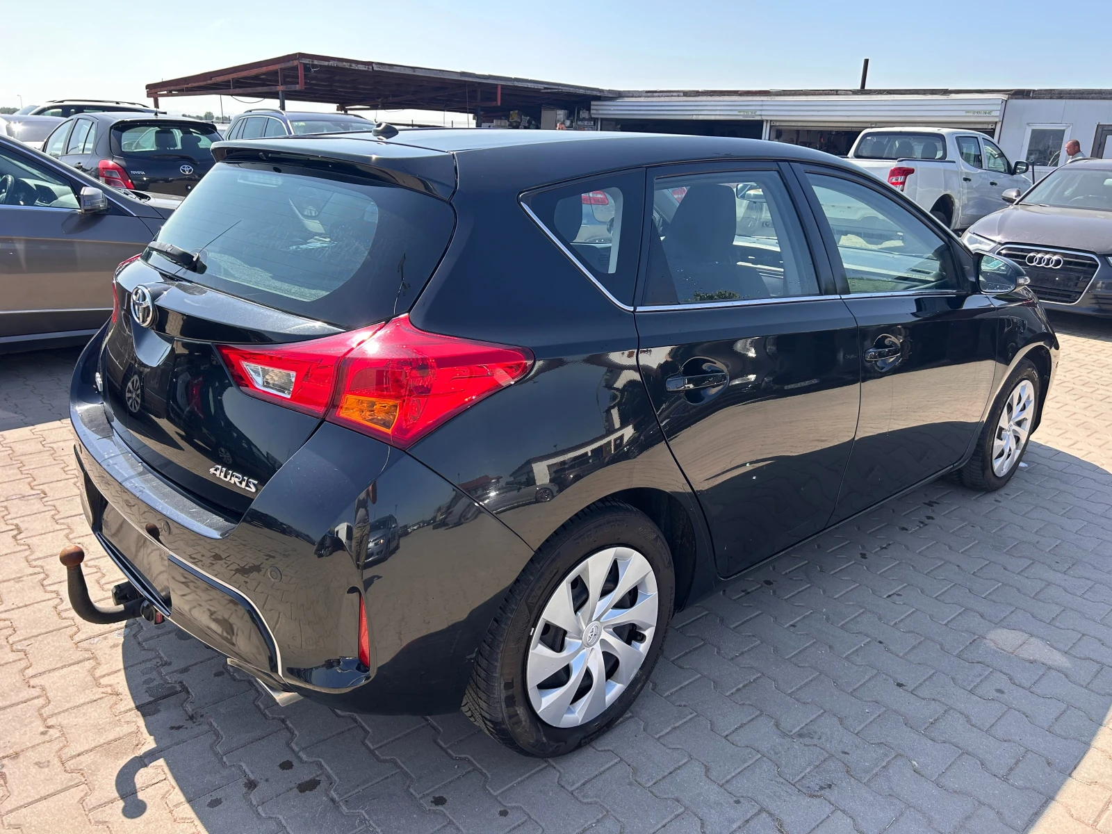 Toyota Auris 2.0D-4D NAVI/KAMERA EURO 5 - изображение 6