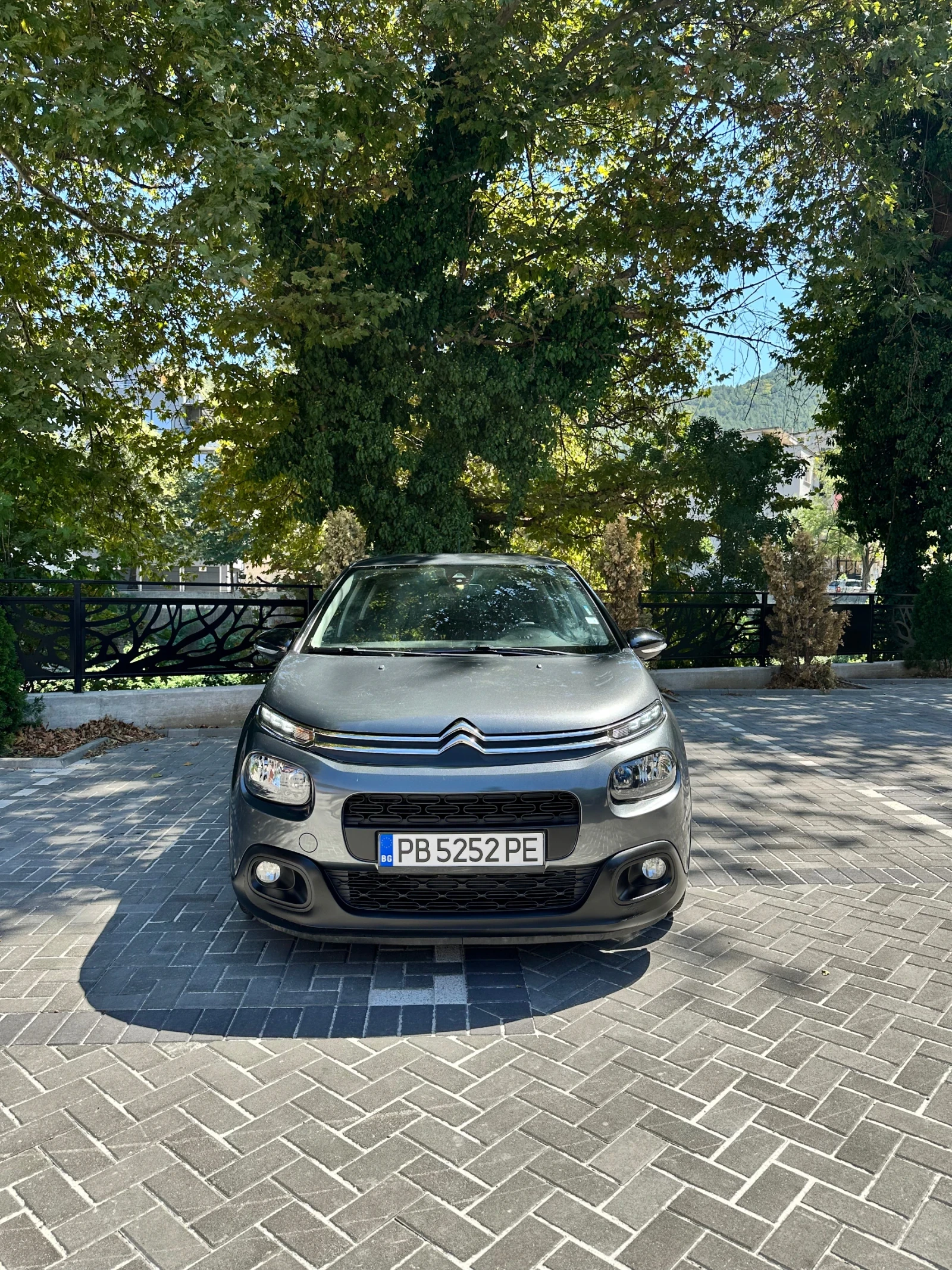 Citroen C3 1.6HDi AirBump CarPlay Обслужен реални км  | Mobile.bg — изображение 14