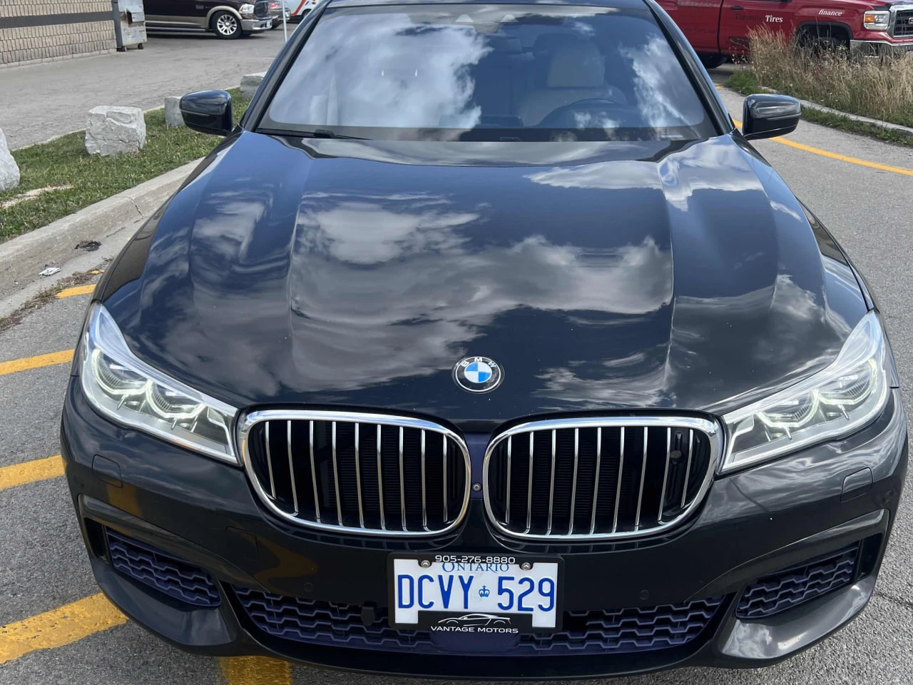 BMW 750 * CARFAX * АВТО КРЕДИТ * ЦЕНА ДО БГ! - изображение 2