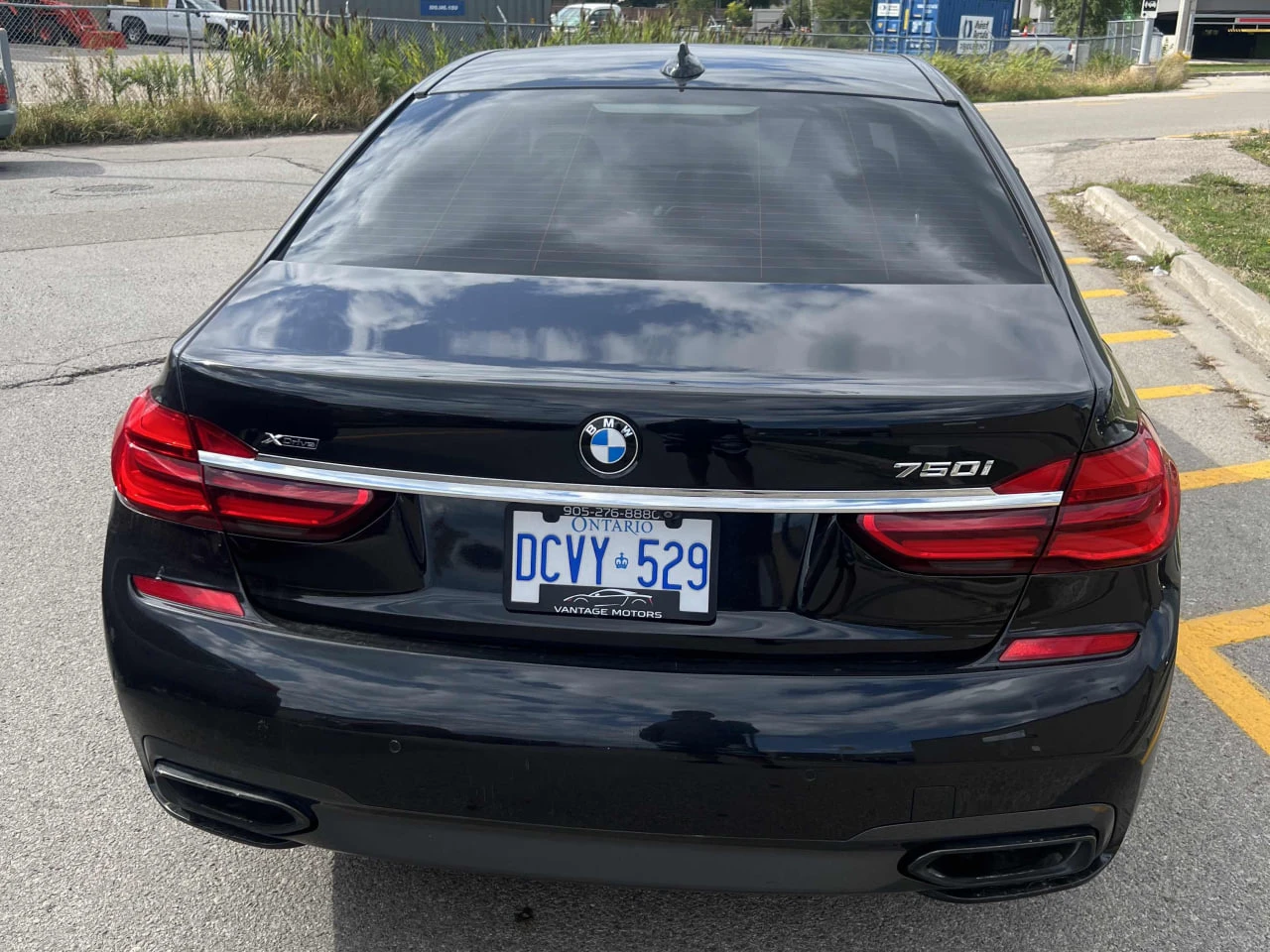 BMW 750 * CARFAX * АВТО КРЕДИТ * ЦЕНА ДО БГ! - изображение 5