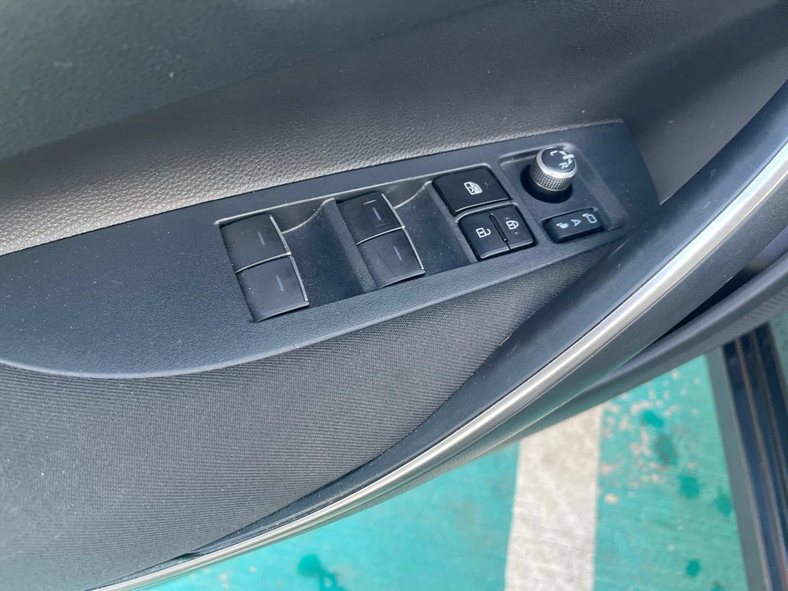 Toyota Corolla Executive plus - изображение 10