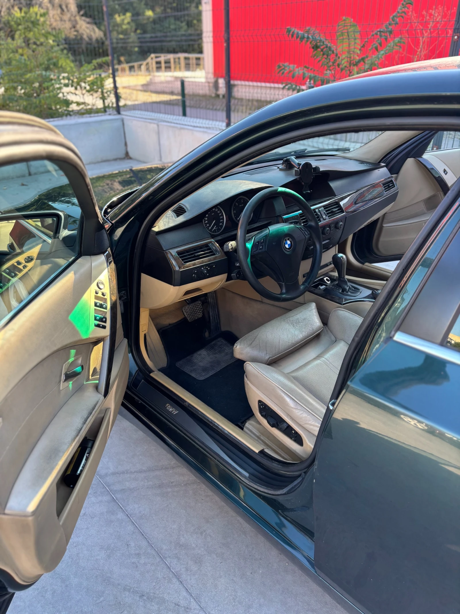 BMW 530 530d E60 218к.с. - изображение 10