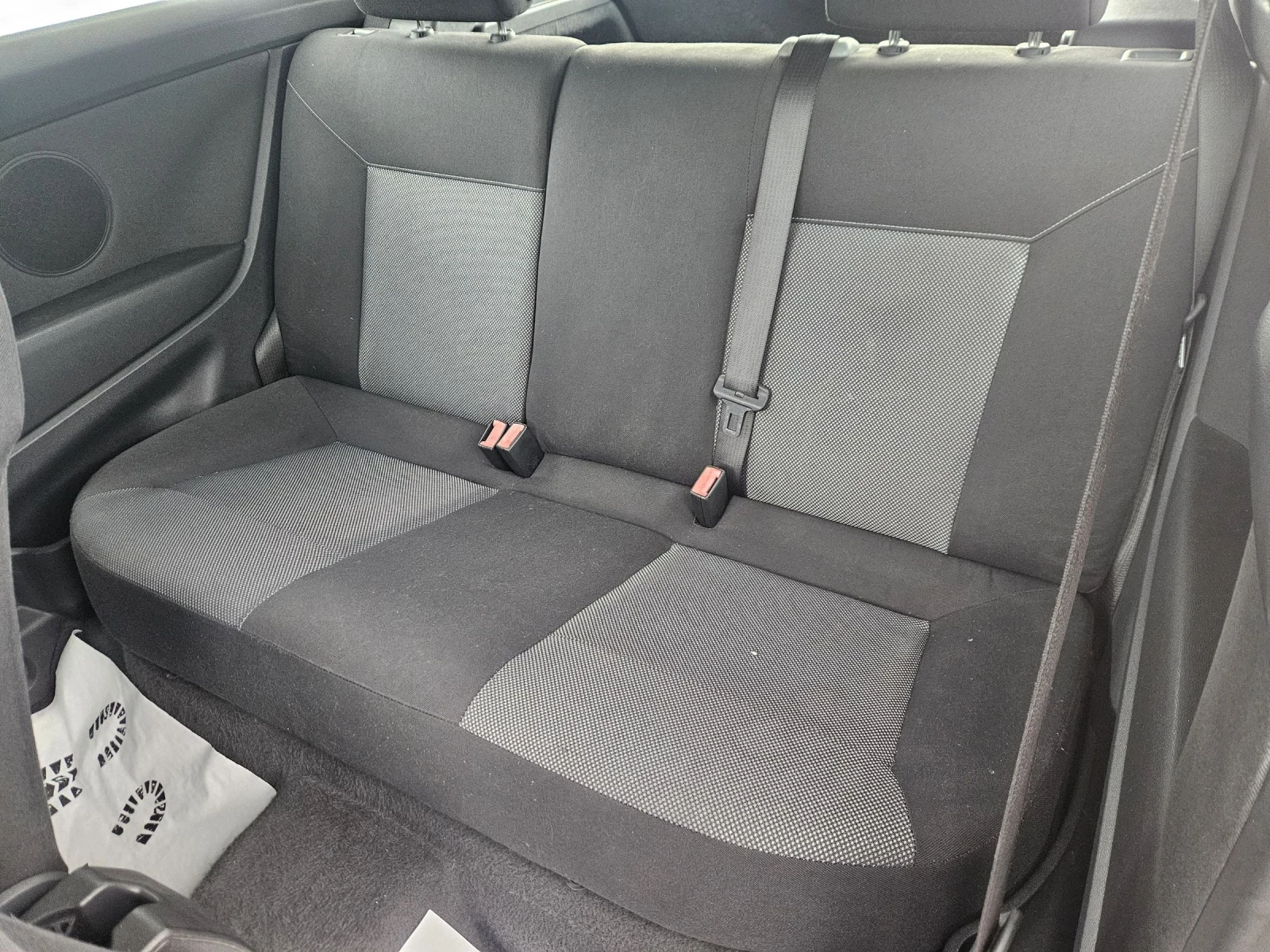 Opel Astra 1.7d GTC - изображение 7