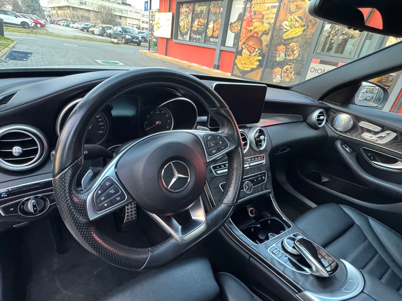 Mercedes-Benz C 400  - изображение 8