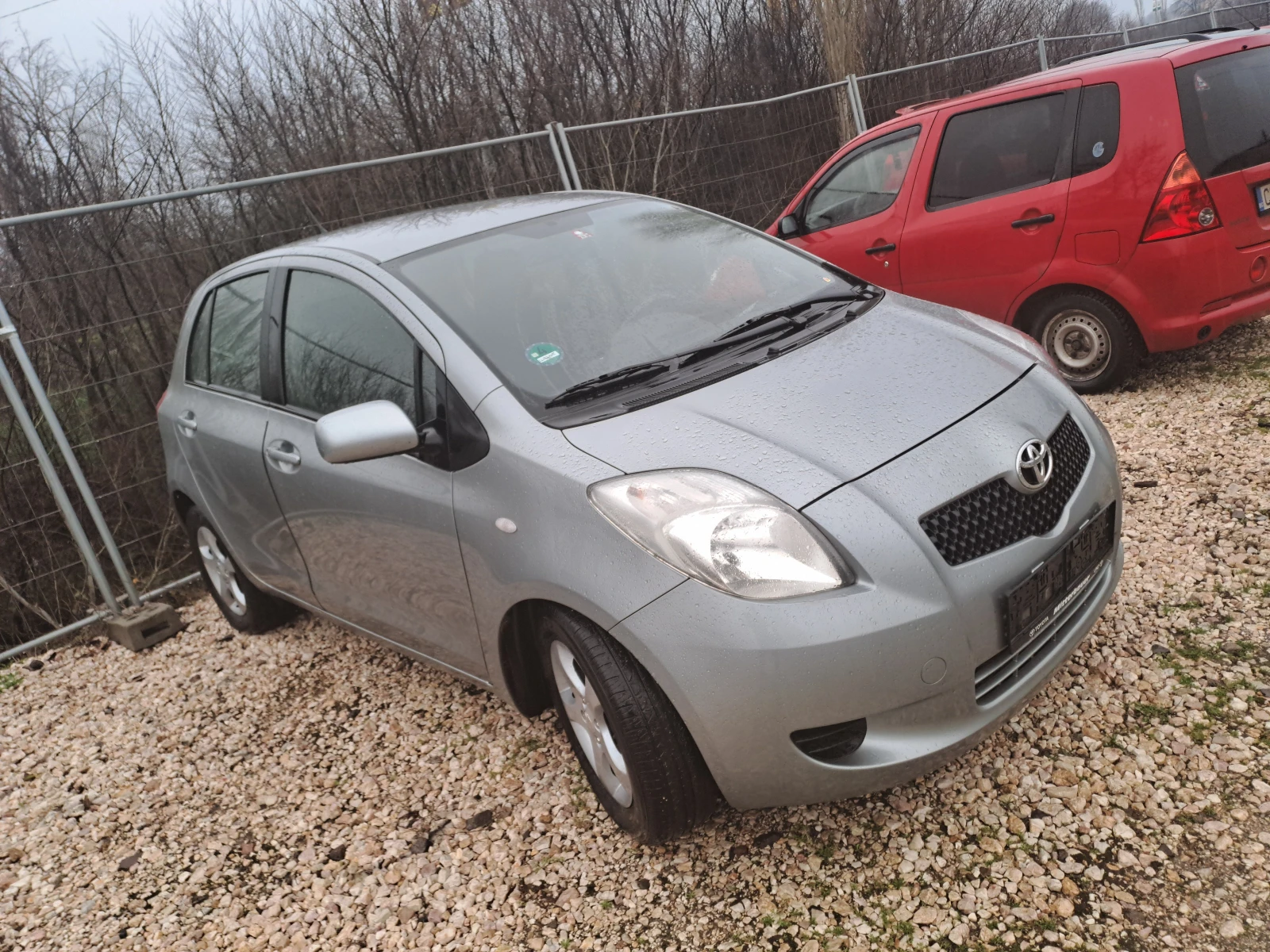 Toyota Yaris 1.3i ESKLUZIVE SPEZIALL - изображение 5