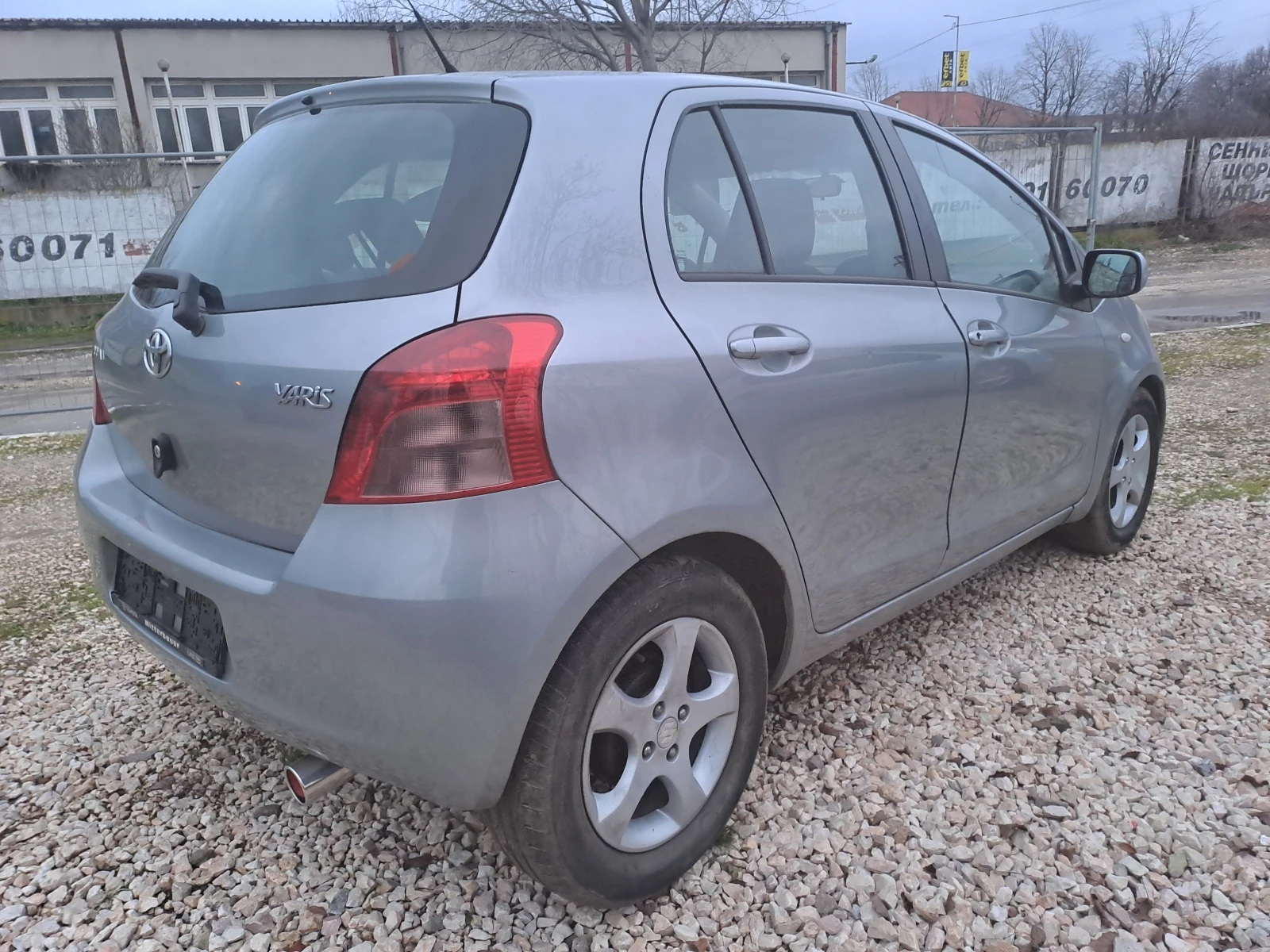 Toyota Yaris 1.3i ESKLUZIVE SPEZIALL | Mobile.bg � ����������� 5