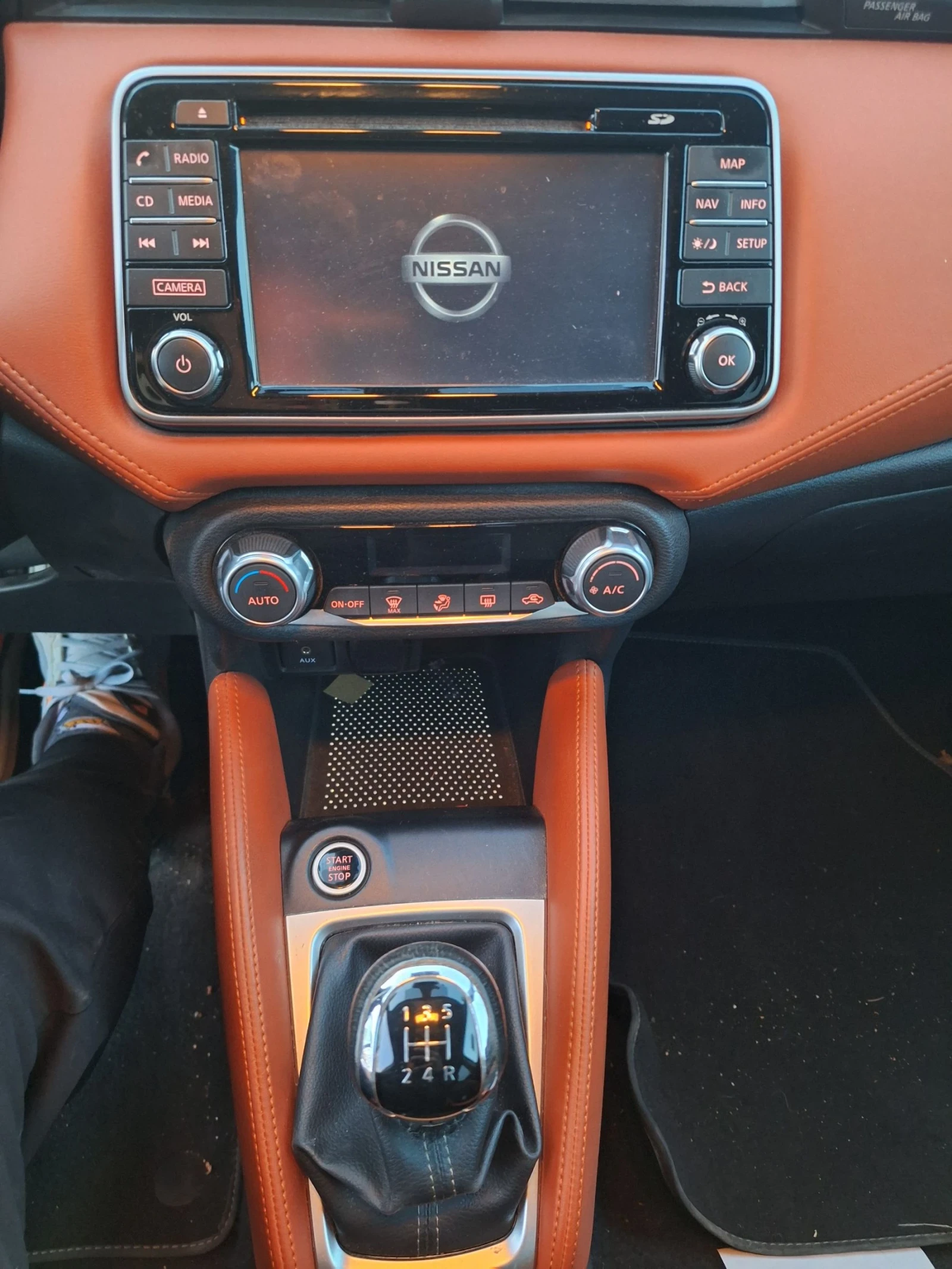 Nissan Micra 0.9 euro6, снимка 13 - Автомобили и джипове - 53728004