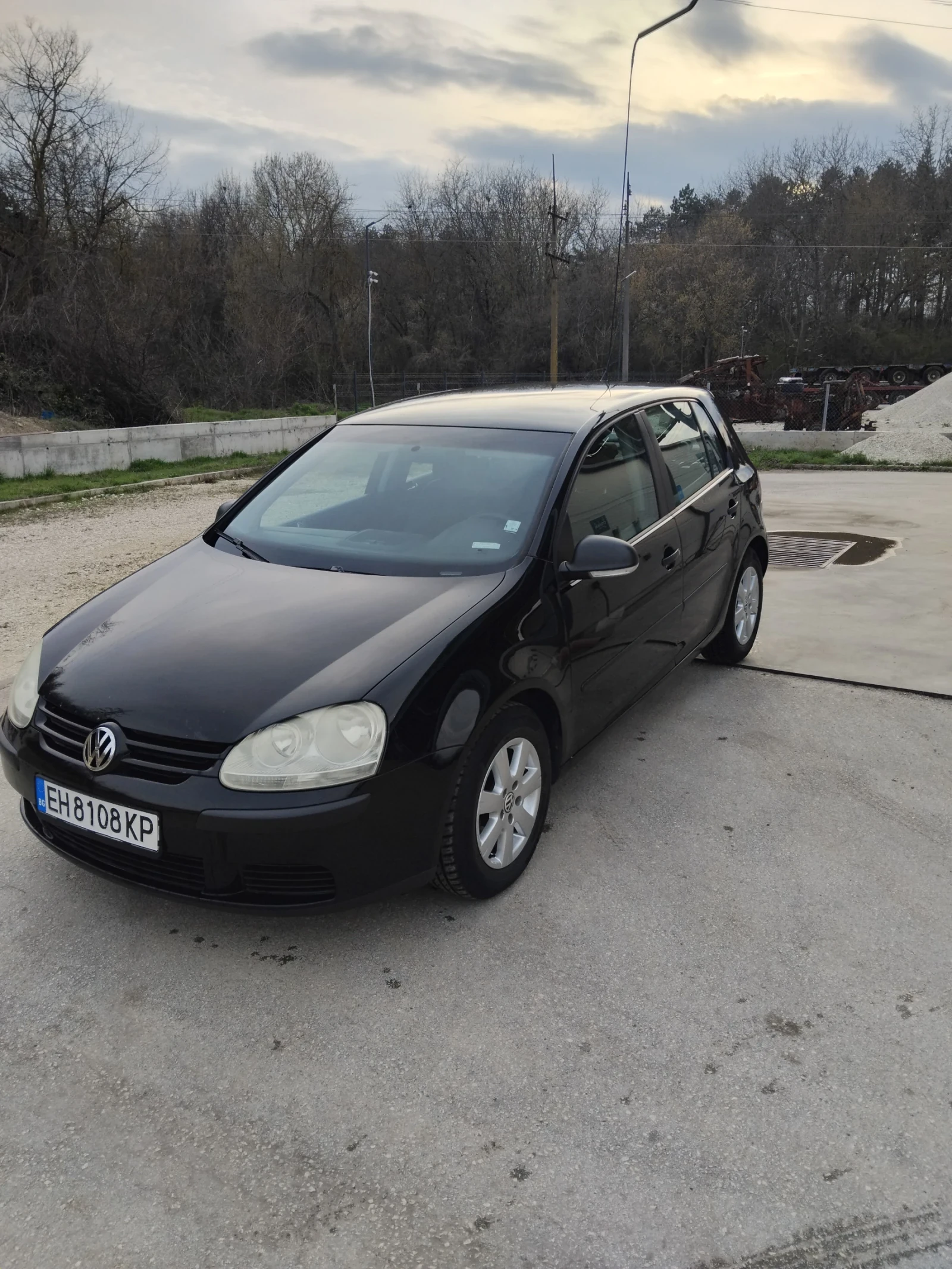VW Golf, снимка 14 - Автомобили и джипове - 54081323