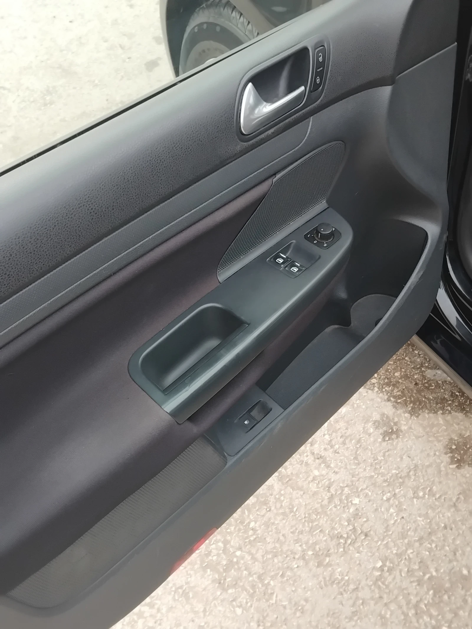 VW Golf, снимка 12 - Автомобили и джипове - 54081323