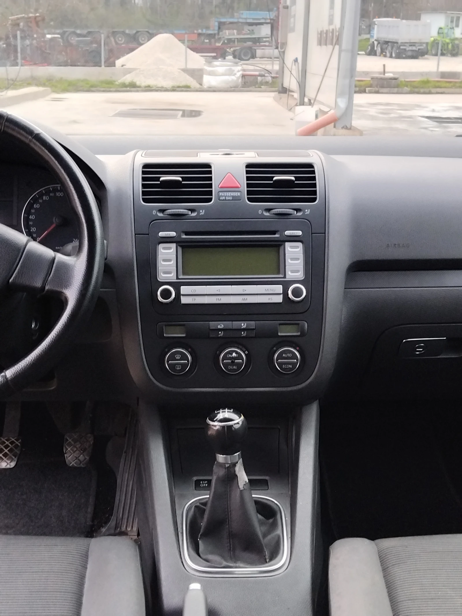 VW Golf, снимка 7 - Автомобили и джипове - 54081323