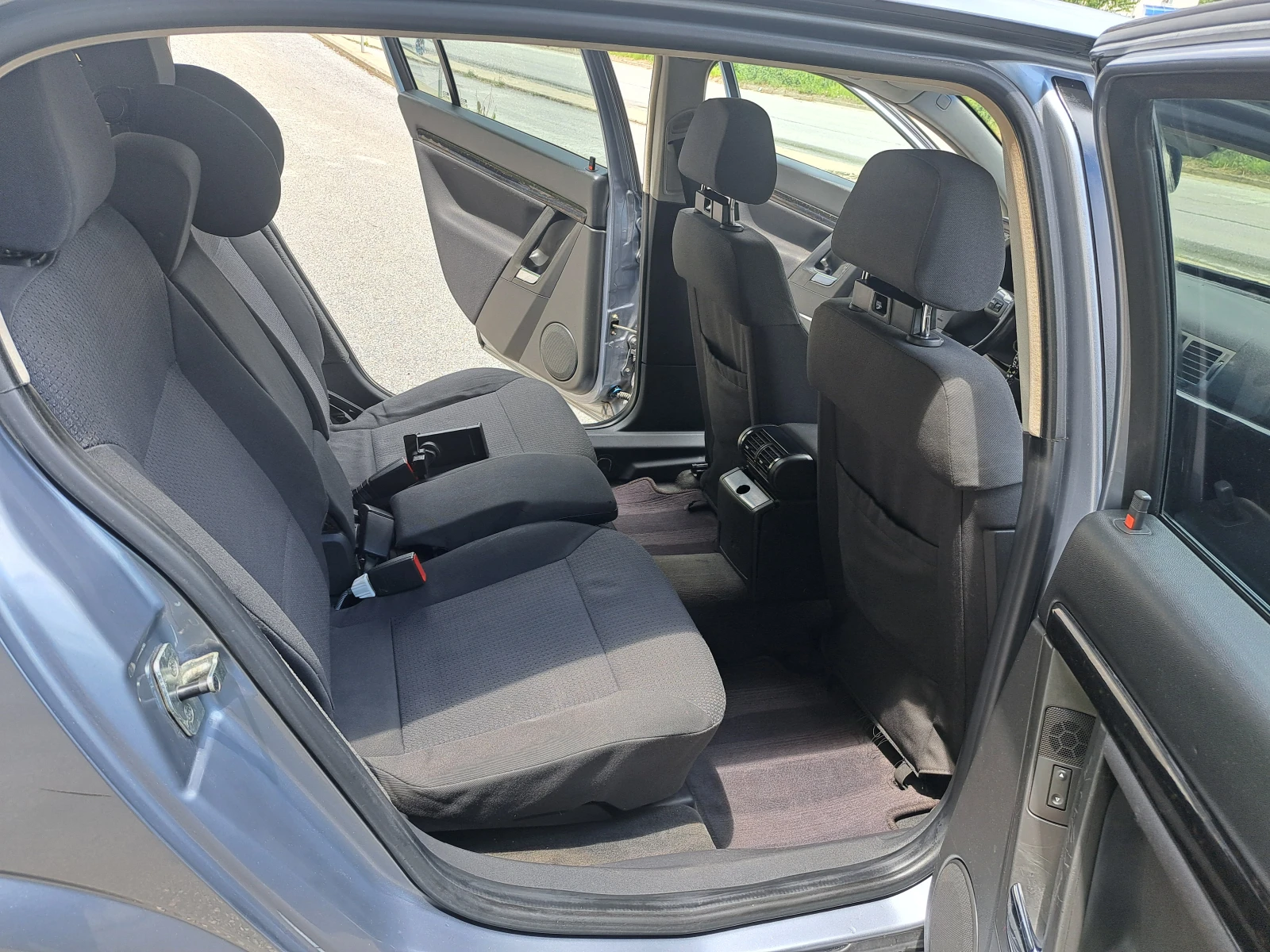 Opel Signum 2.2DTI 125к.с. БЕЗ ЗАБЕЛЕЖКИ, снимка 13 - Автомобили и джипове - 54816938