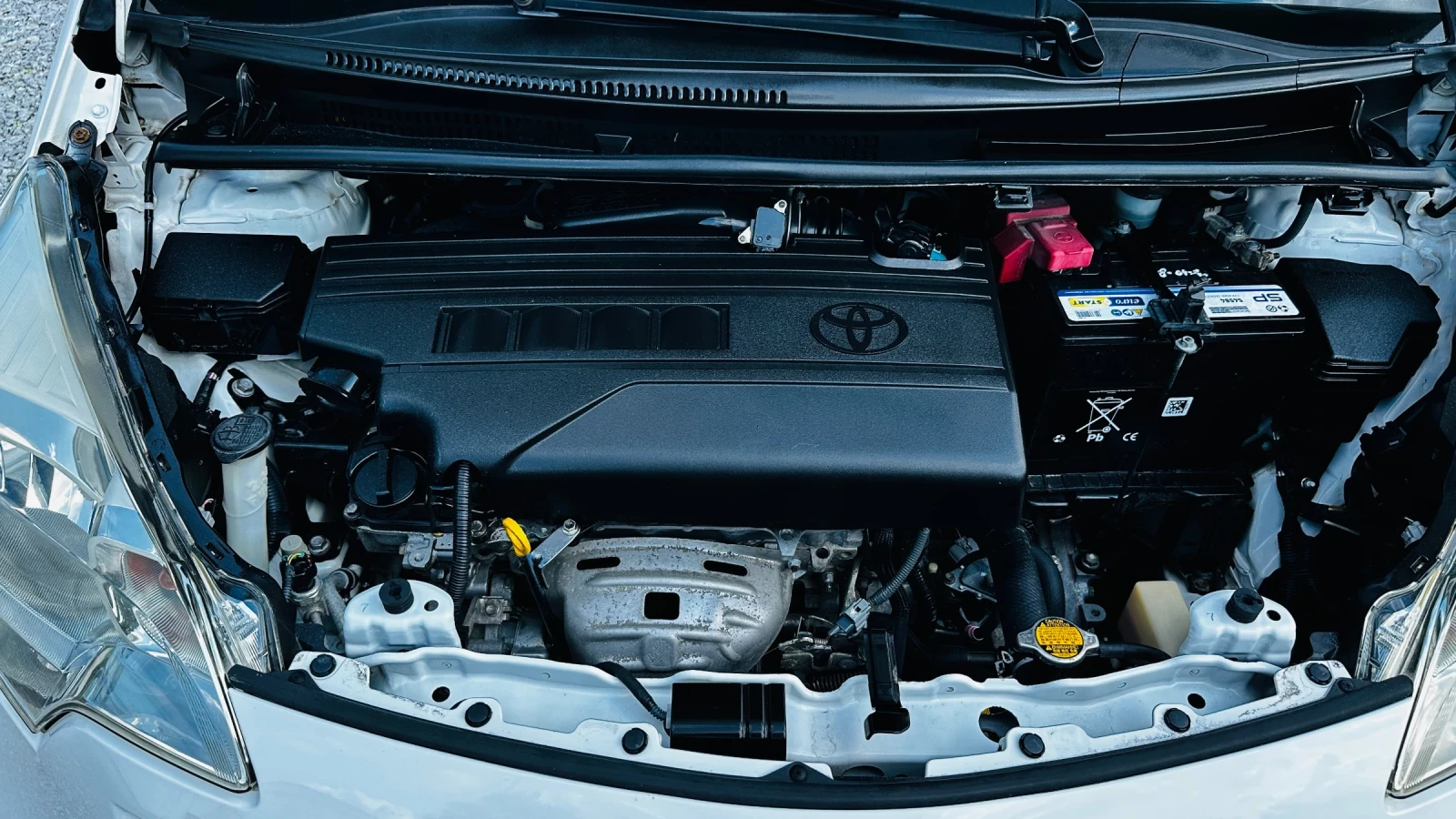 Toyota Verso S 1.3i-navi-automat-панорама-камера-Италия, снимка 17 - Автомобили и джипове - 55177698