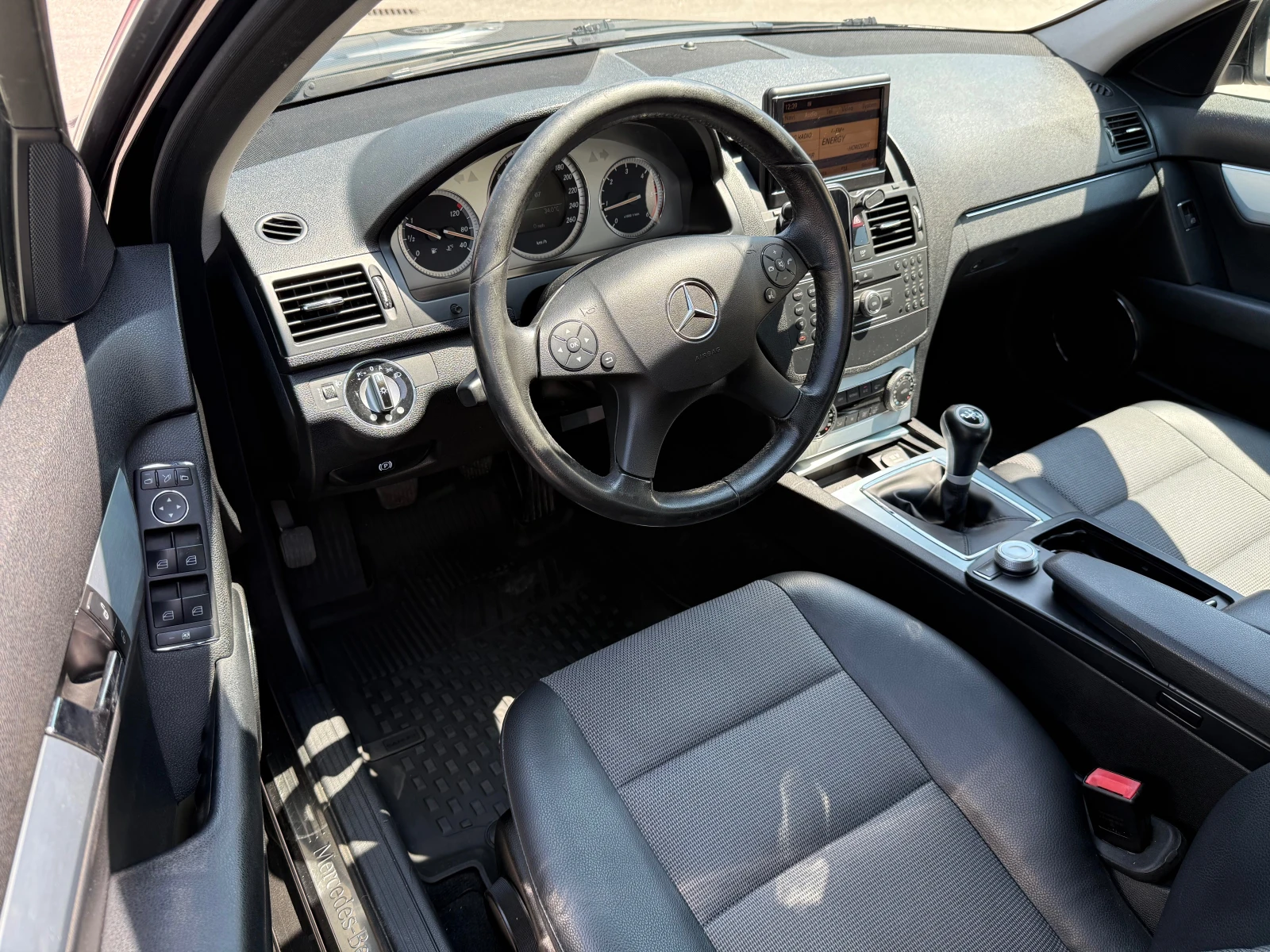 Mercedes-Benz C 200 CDI Avantgarde 6ск. !ТОП СЪСТОЯНИЕ!, снимка 9 - Автомобили и джипове - 55359640