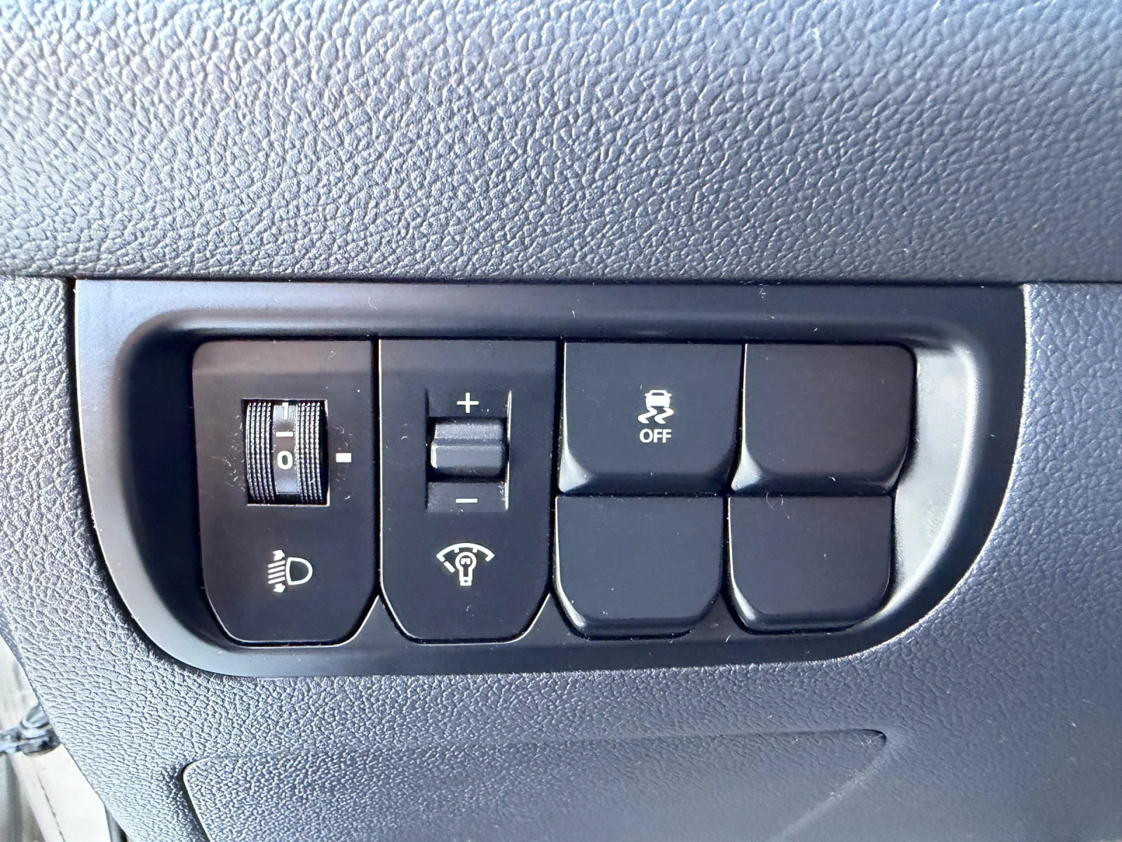 Kia Rio 1.1CRDi , снимка 13 - Автомобили и джипове - 55593061