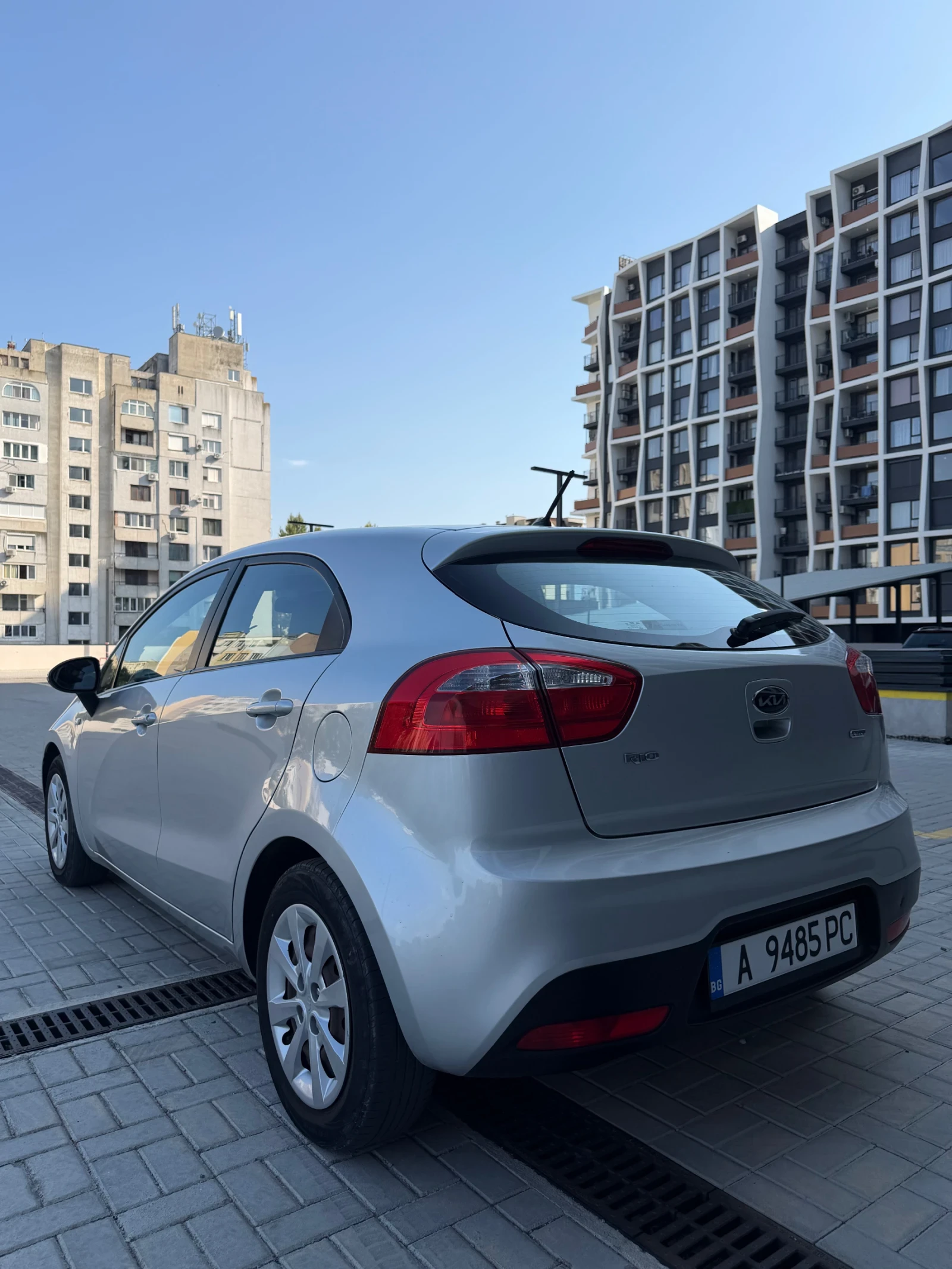 Kia Rio 1.1CRDi , снимка 5 - Автомобили и джипове - 55593061