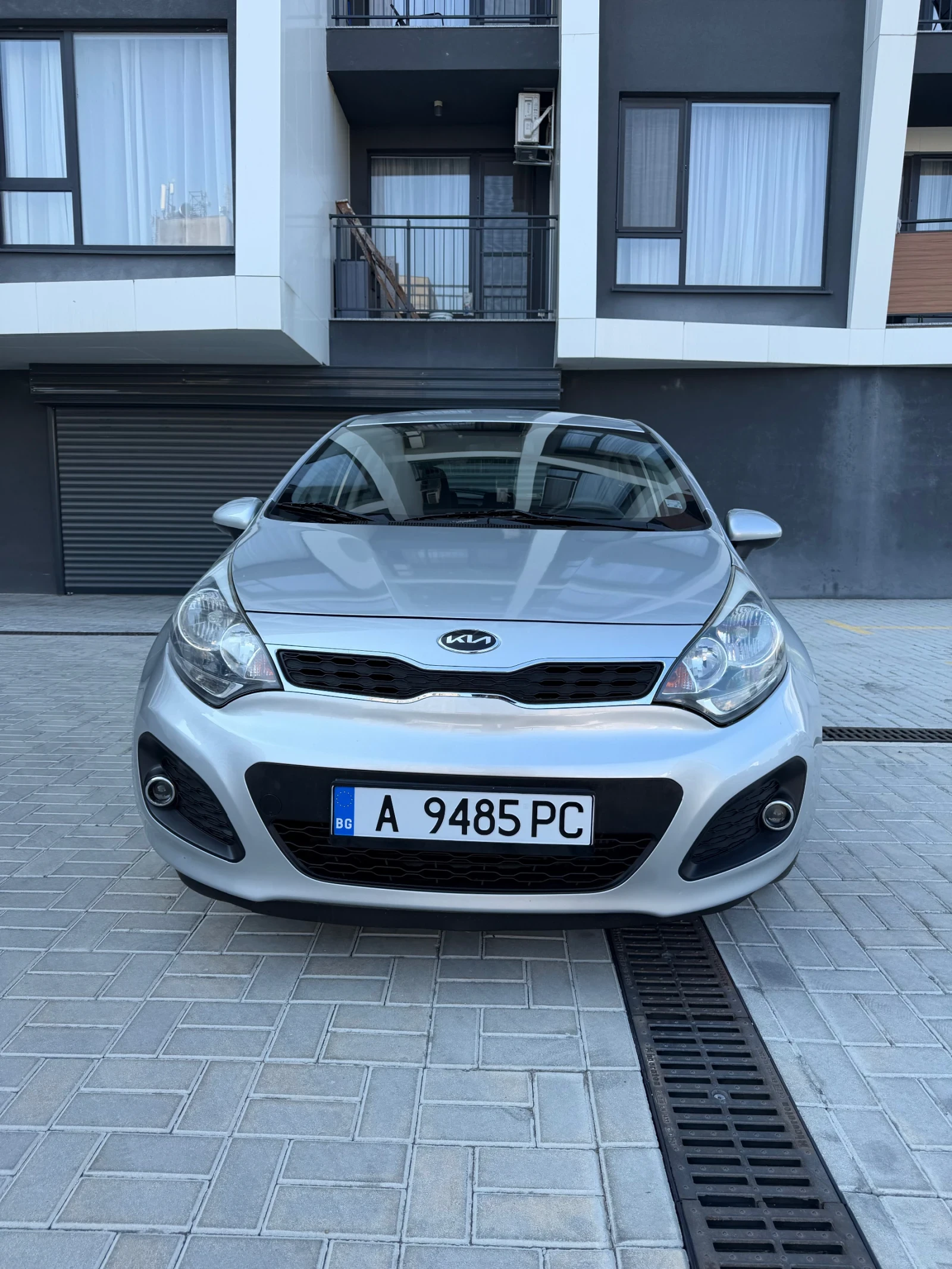 Kia Rio 1.1CRDi , снимка 2 - Автомобили и джипове - 55593061