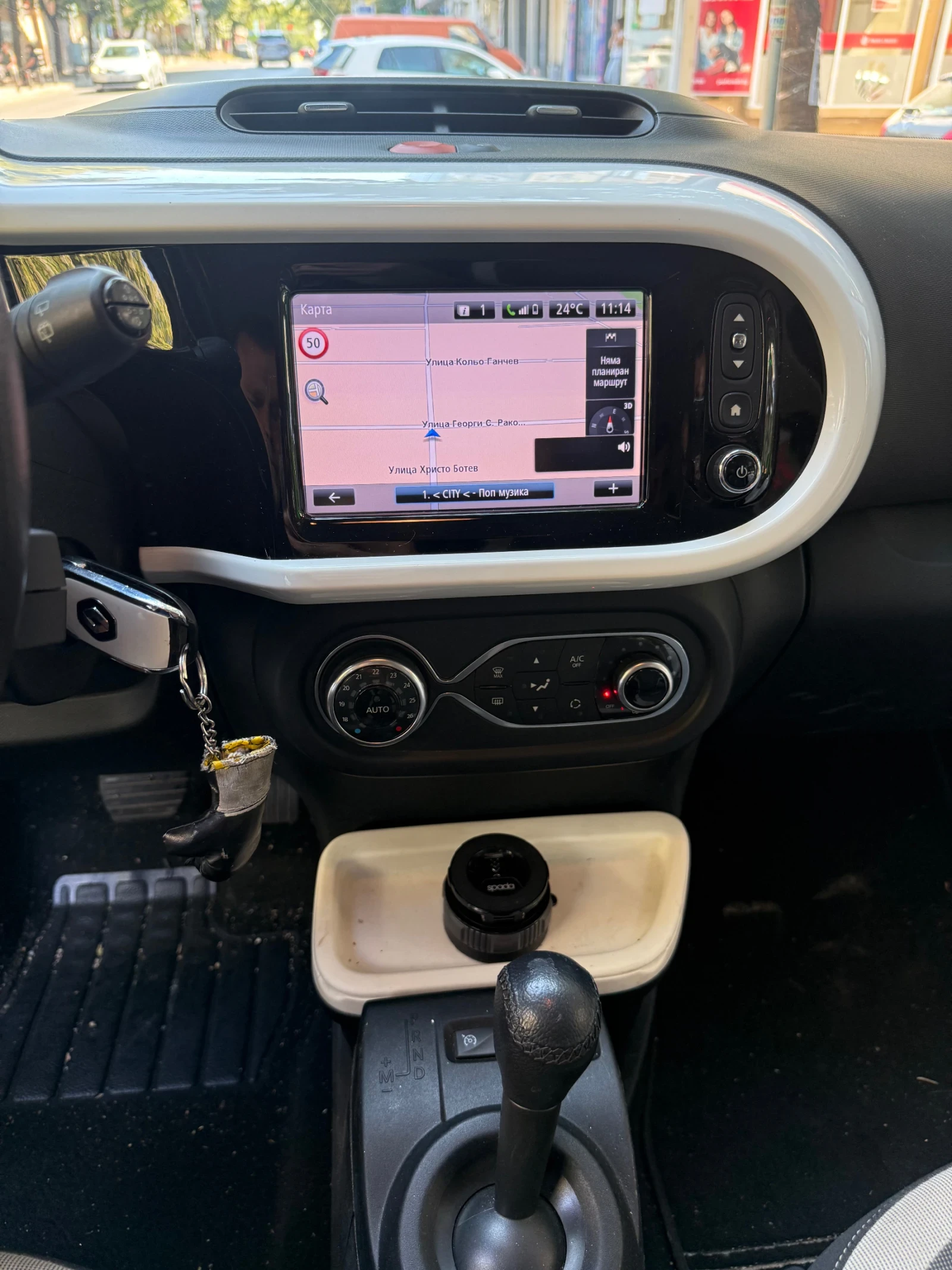 Renault Twingo, снимка 9 - Автомобили и джипове - 55798477