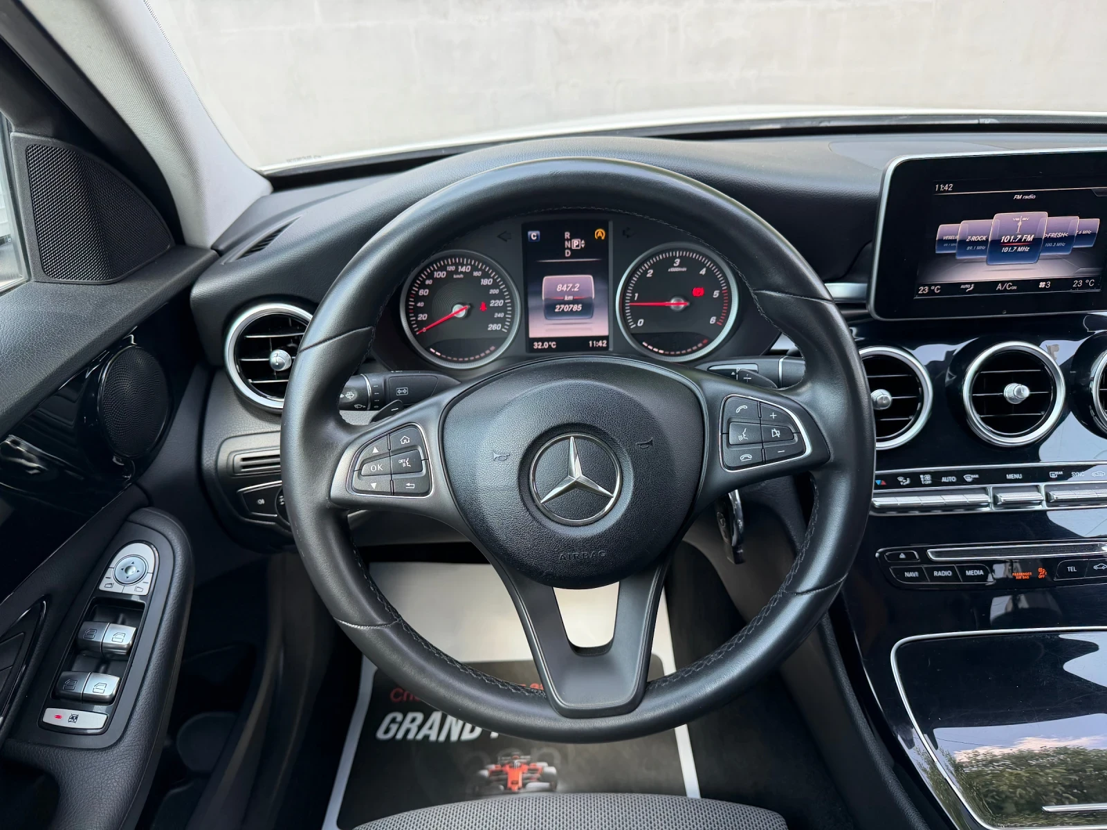 Mercedes-Benz C 250 CDI 4 Matic, снимка 10 - Автомобили и джипове - 55832611