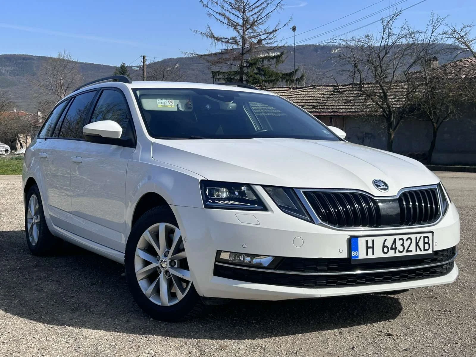Skoda Octavia, снимка 9 - Автомобили и джипове - 56136234