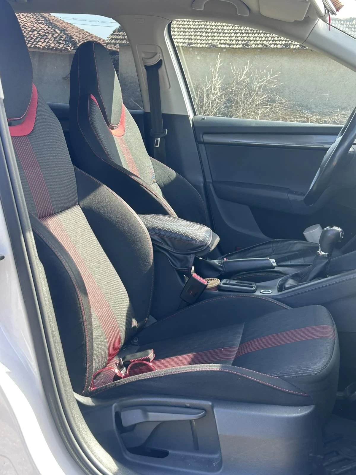 Skoda Octavia, снимка 13 - Автомобили и джипове - 56136234