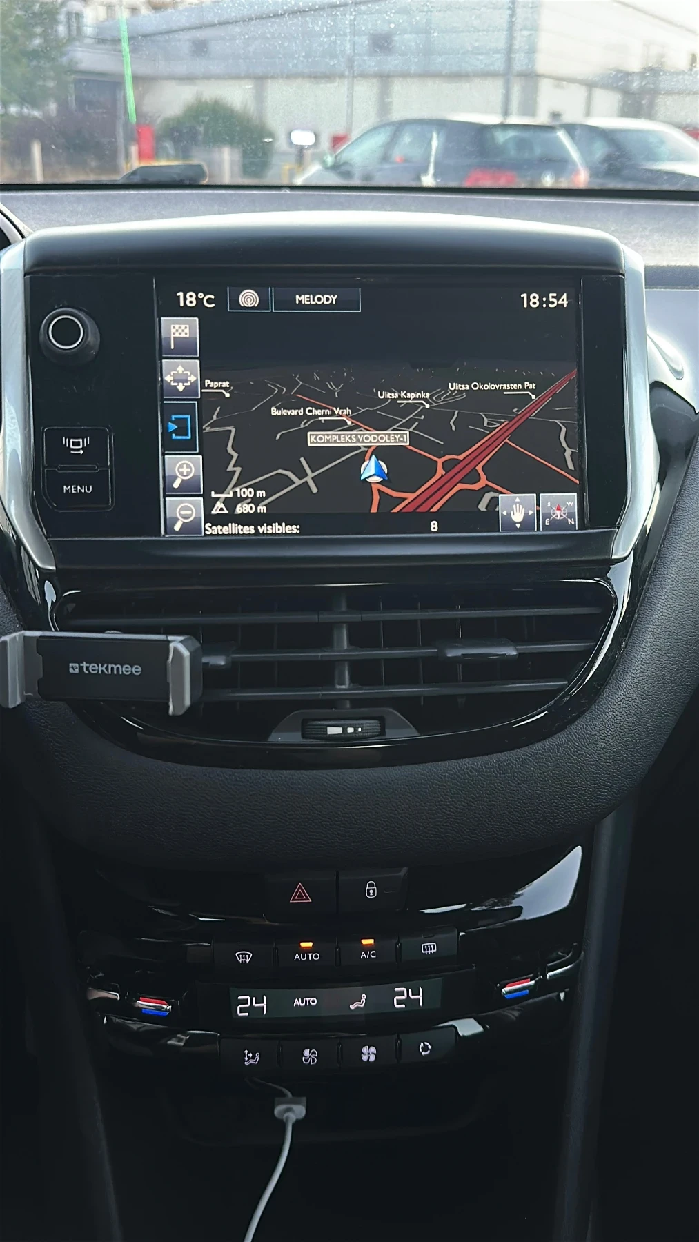 Peugeot 208 1.2 Turbo, снимка 6 - Автомобили и джипове - 56349884
