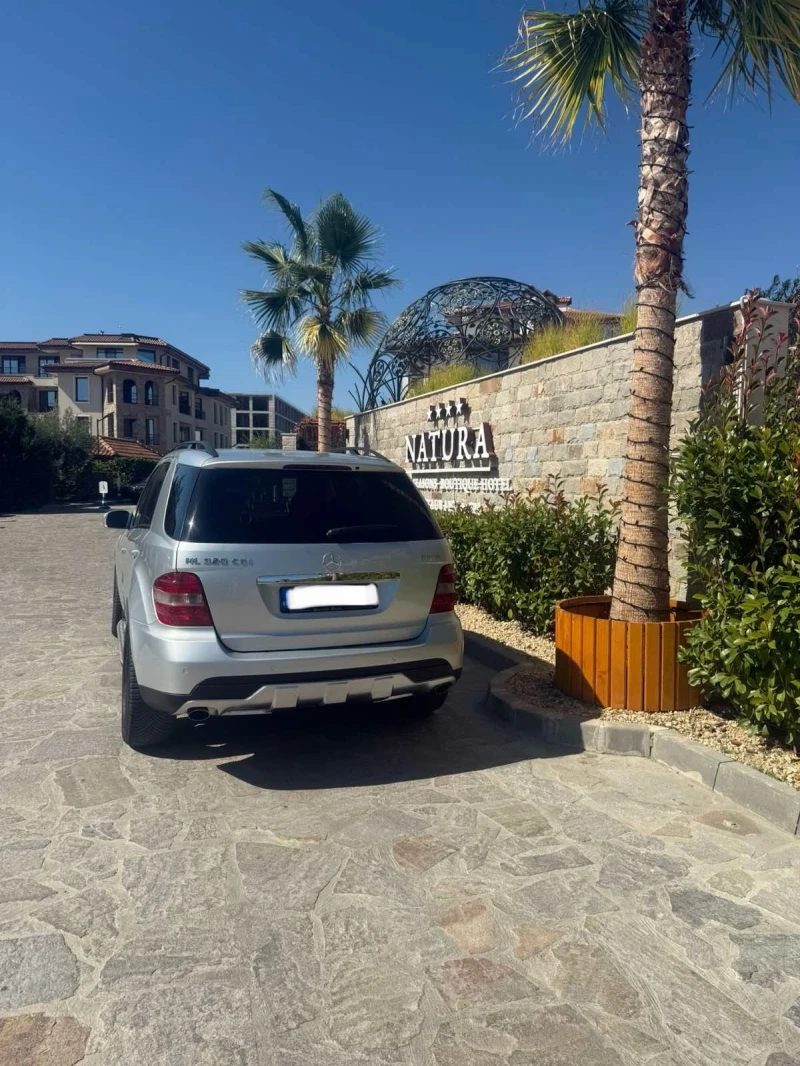 Mercedes-Benz ML 320, снимка 2 - Автомобили и джипове - 51574531