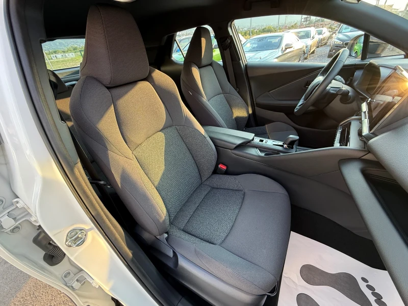 Toyota C-HR LED/NAVI/CARPLAY/CAM/СОБСТВЕН ЛИЗИНГ, снимка 15 - Автомобили и джипове - 51385403