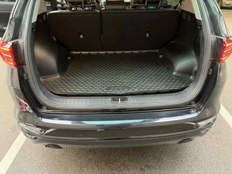 Kia Sportage 1.6T Black Edition (В Гаранция), снимка 7 - Автомобили и джипове - 53004579