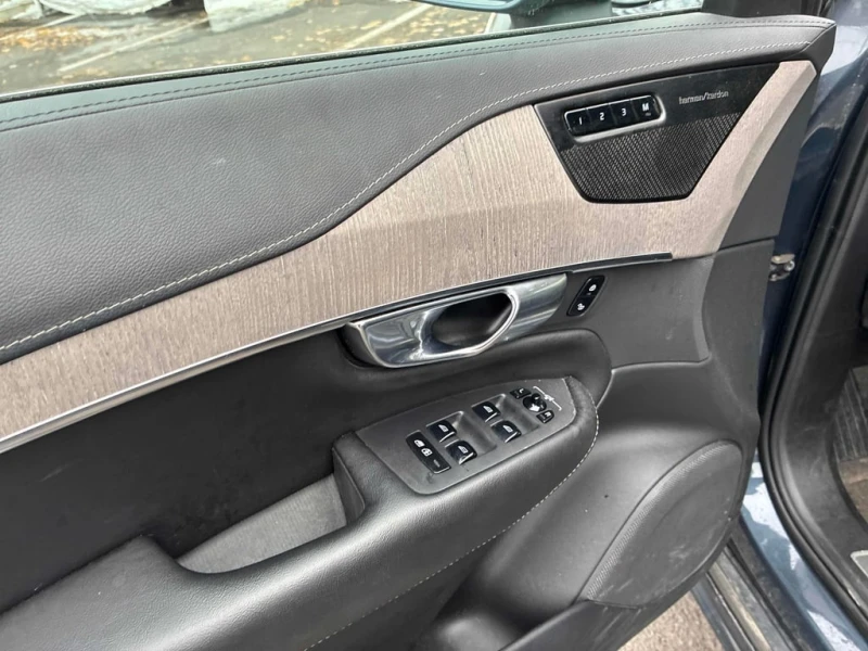 Volvo Xc90 * Inscription / HARMAN CARDON / 360 / CARFAX , снимка 11 - Автомобили и джипове - 53234918