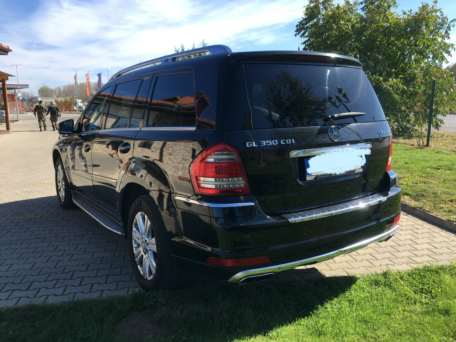 Mercedes-Benz GL 350  - изображение 2