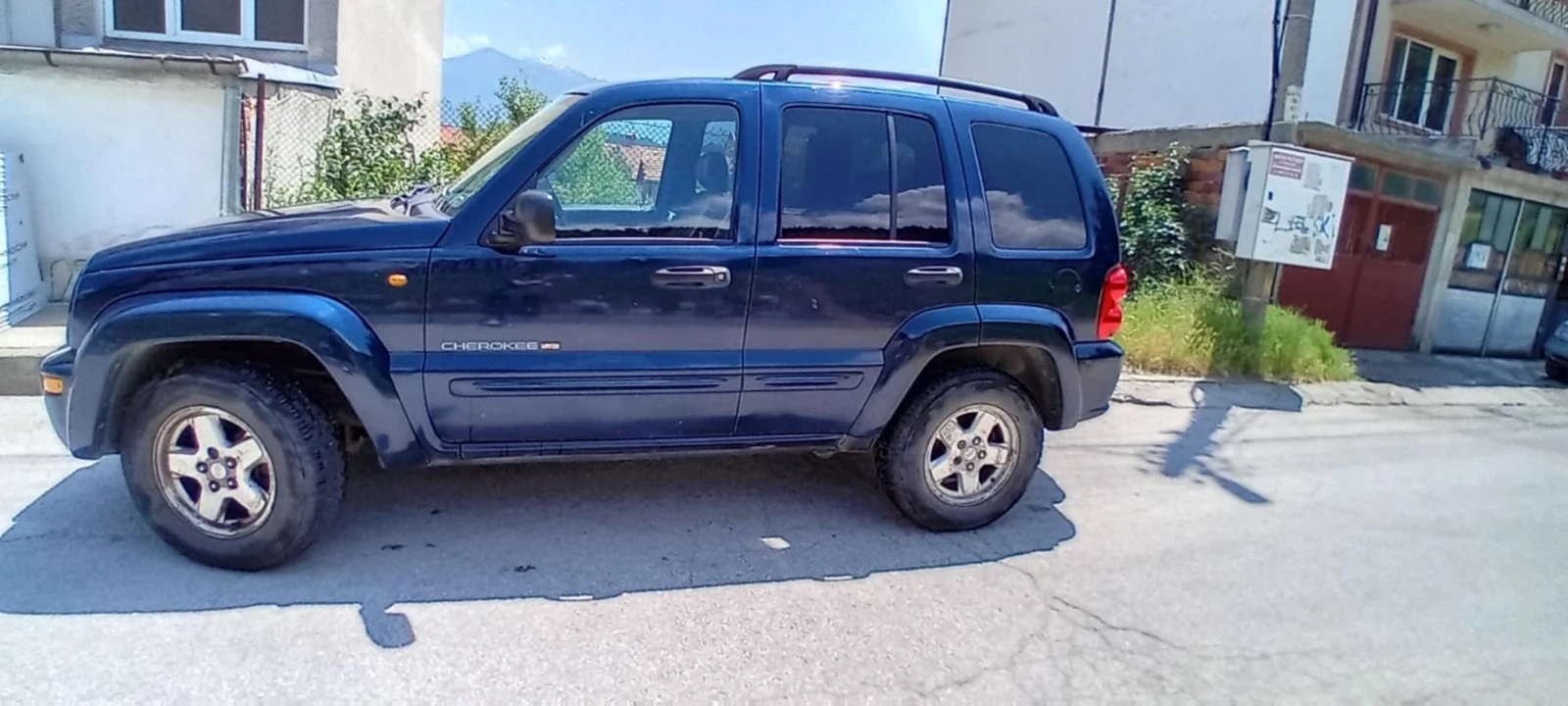 Jeep Cherokee  - изображение 4
