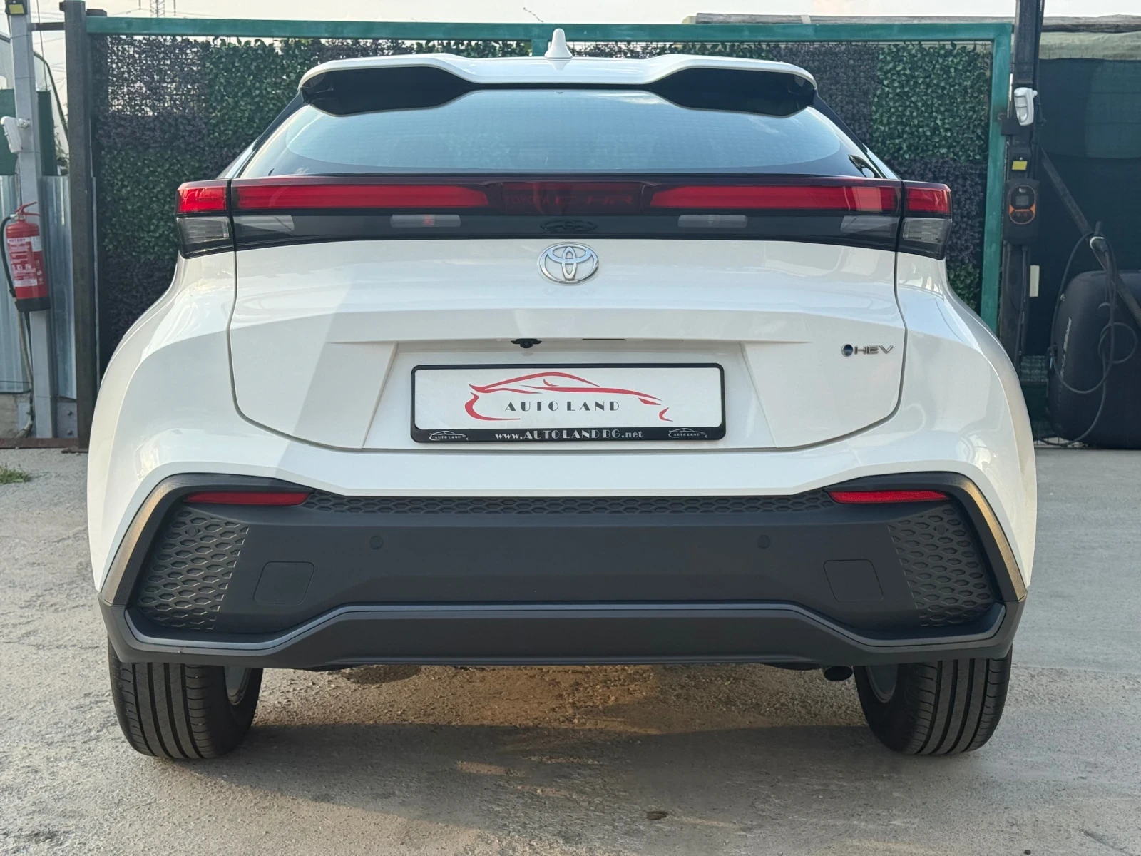 Toyota C-HR LED/NAVI/CARPLAY/CAM/СОБСТВЕН ЛИЗИНГ - изображение 5