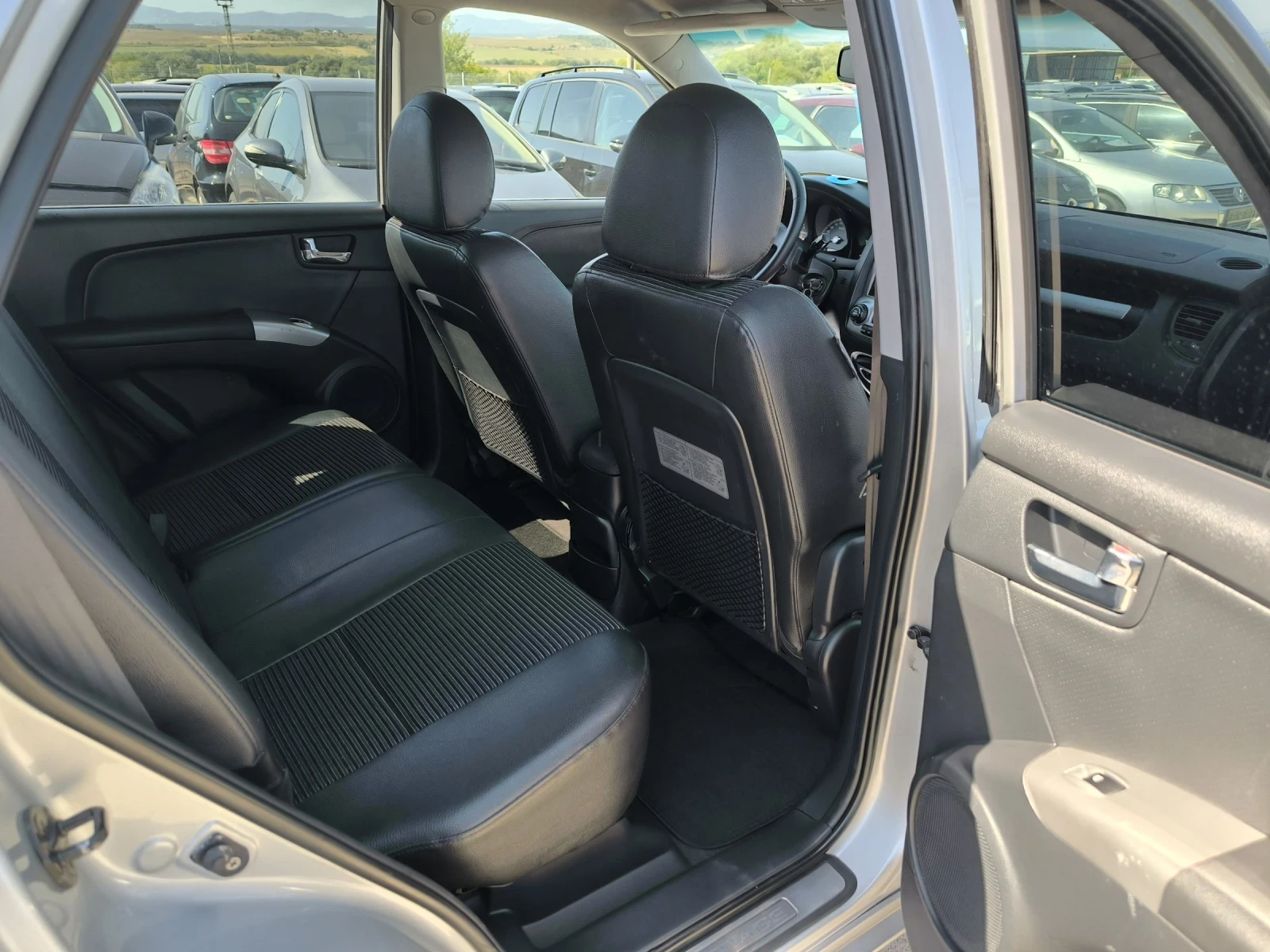 Kia Sportage 2.0D - изображение 9