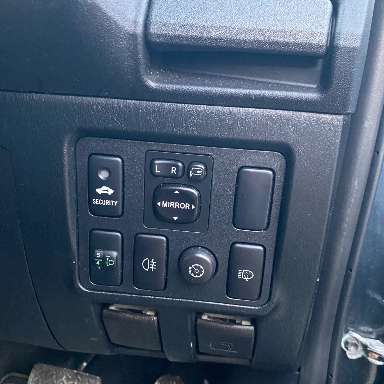 Toyota Hilux 3.0 D4D - изображение 9