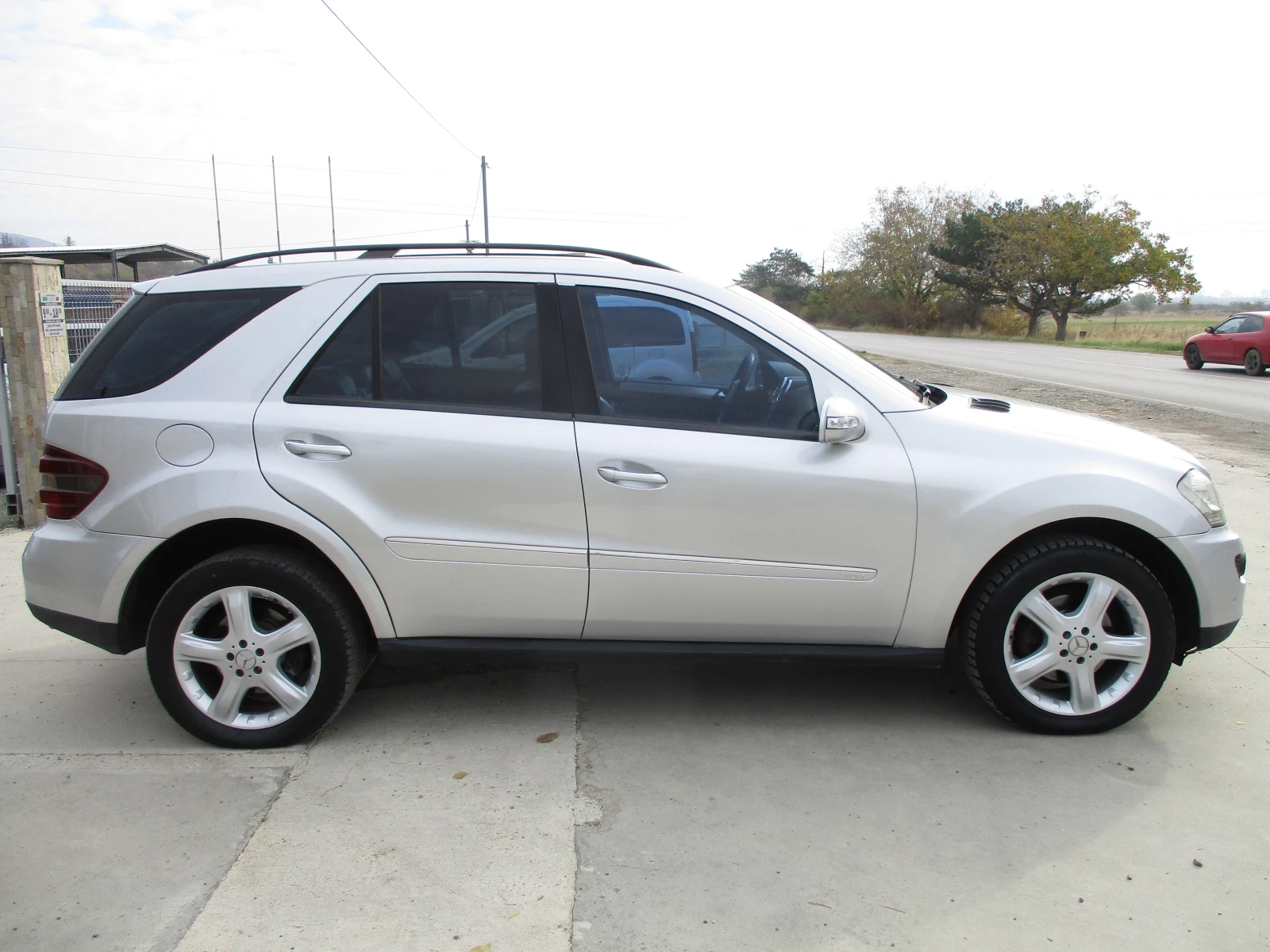 Mercedes-Benz ML 320 3.2/ДИЗЕЛ/224кс./4-МАTIK/КАТО НОВ - изображение 3