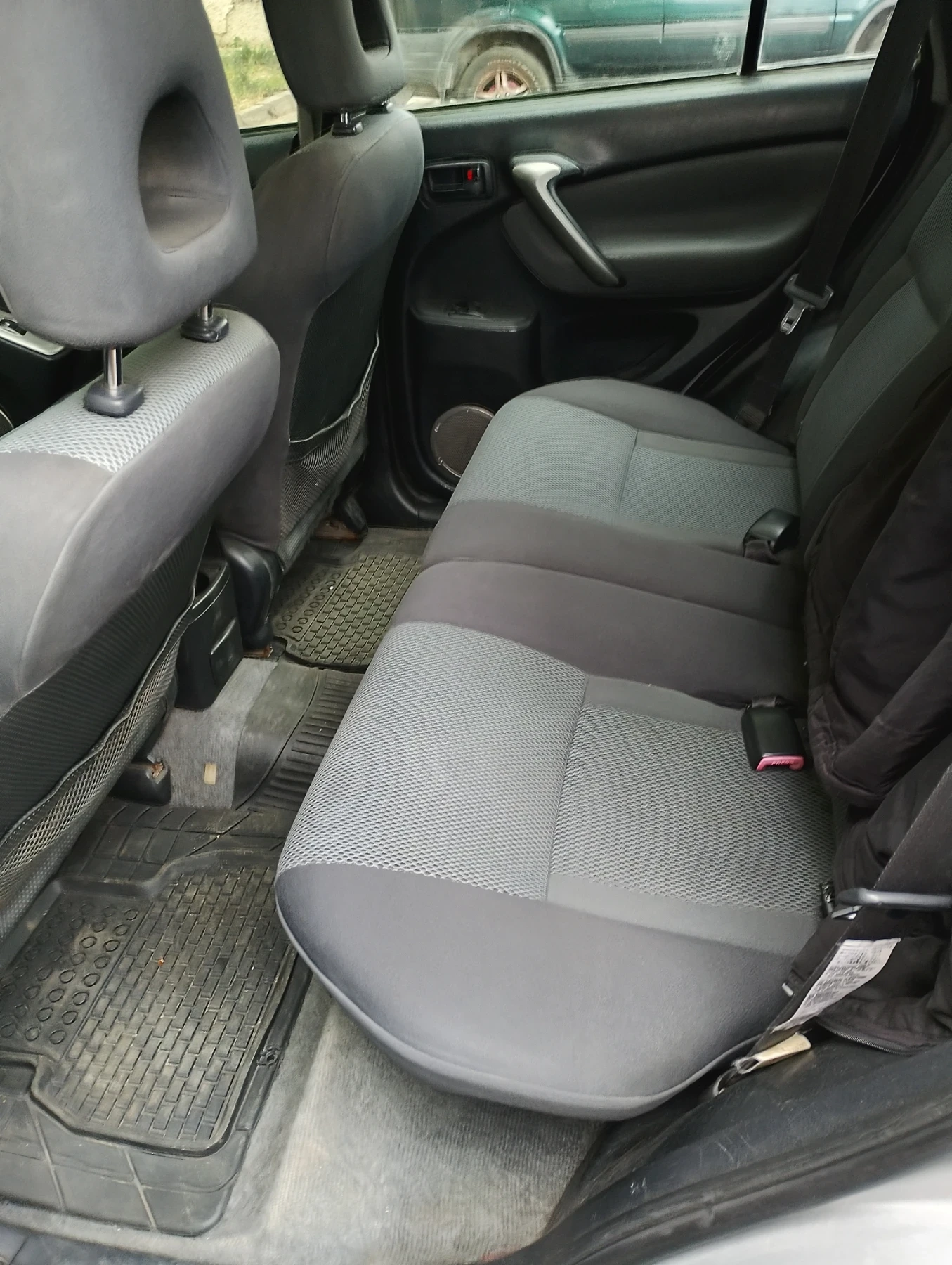 Toyota Rav4  - изображение 8