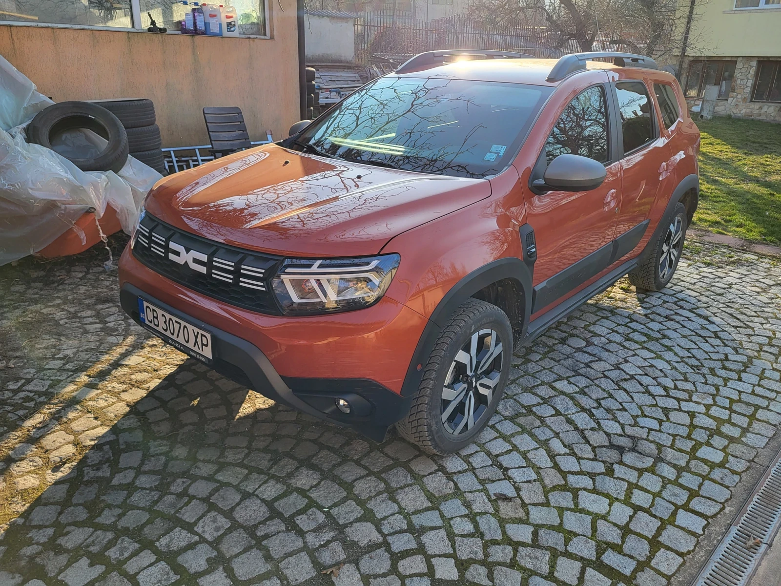 Dacia Duster Джърни ECO-G, снимка 2 - Автомобили и джипове - 53849509