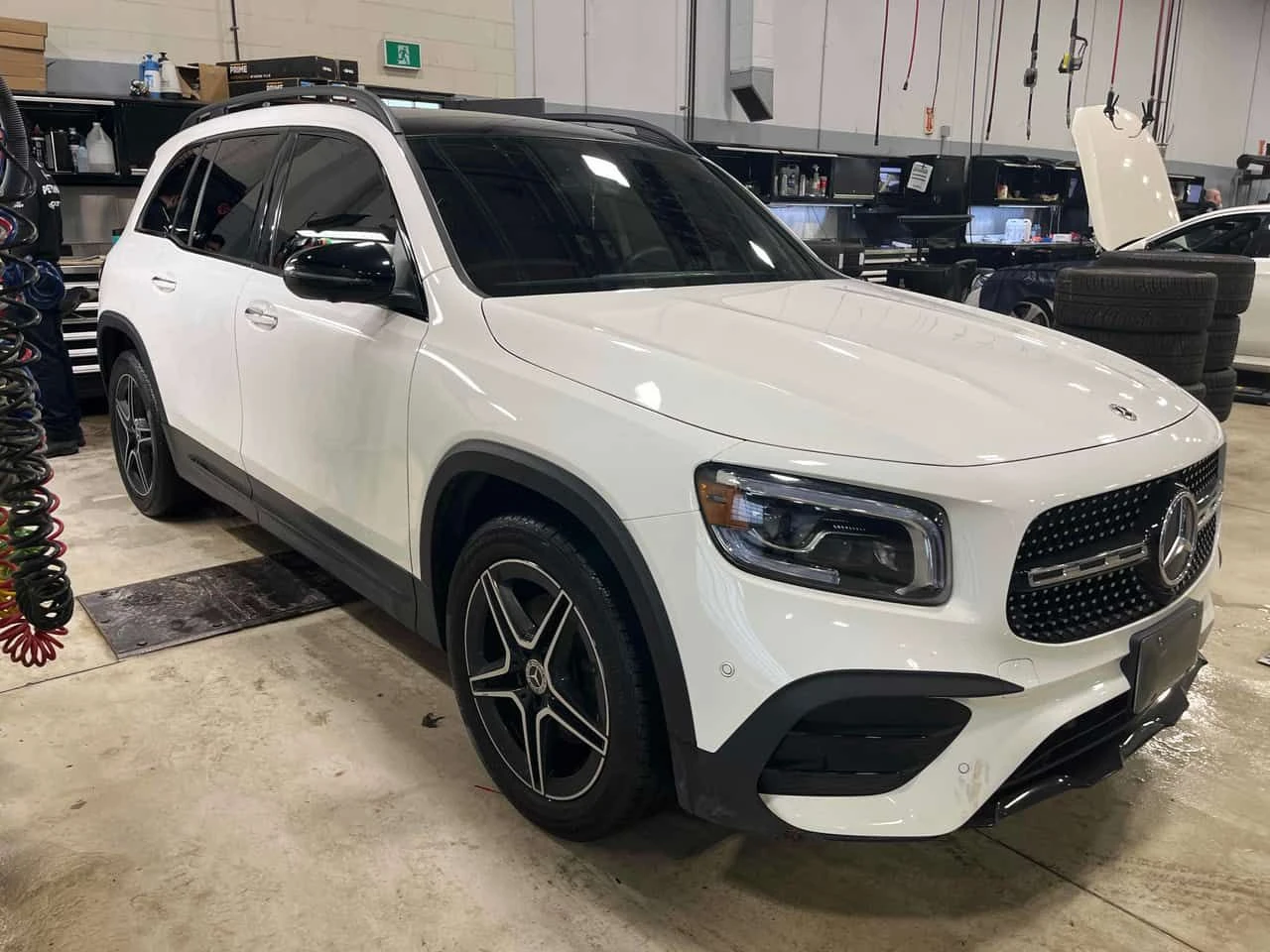 Mercedes-Benz GLA 250 * 4MATIC * CARFAX * 360 * ПОДГРЕВИ * КАМЕРА * ПАМЕ, снимка 3 - Автомобили и джипове - 53966136